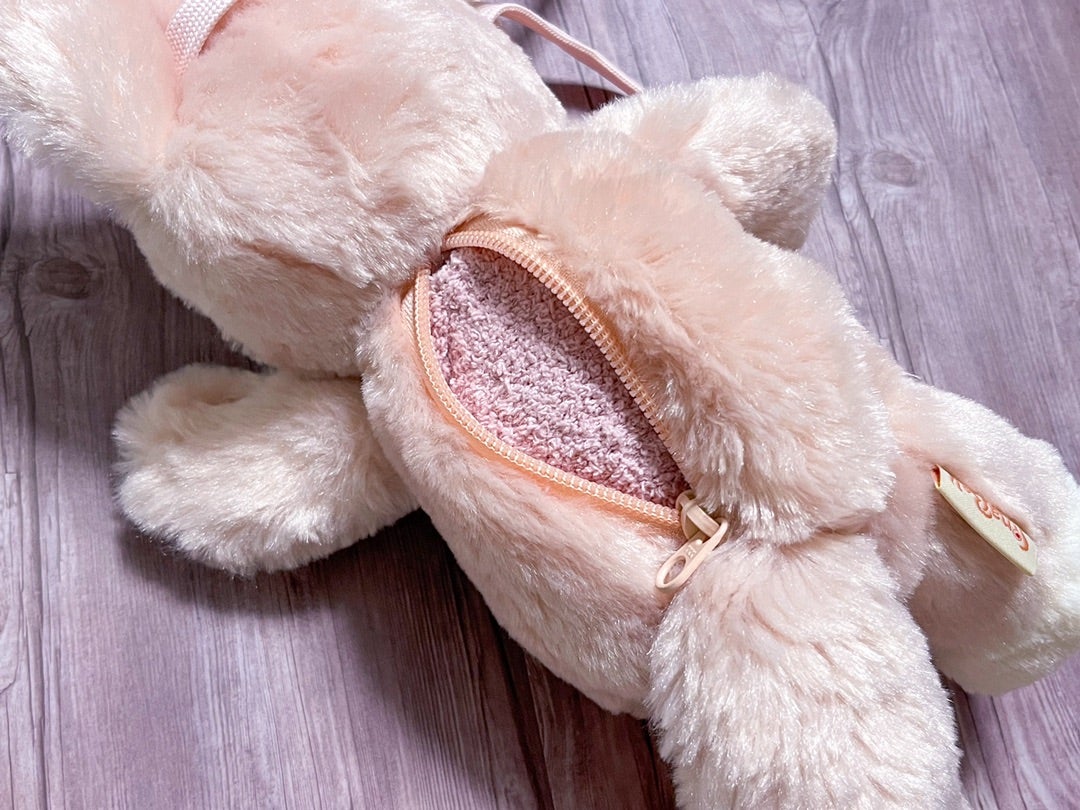 リーナ・ベルのショルダーバッグに入れているもの | Hatama Official Blog