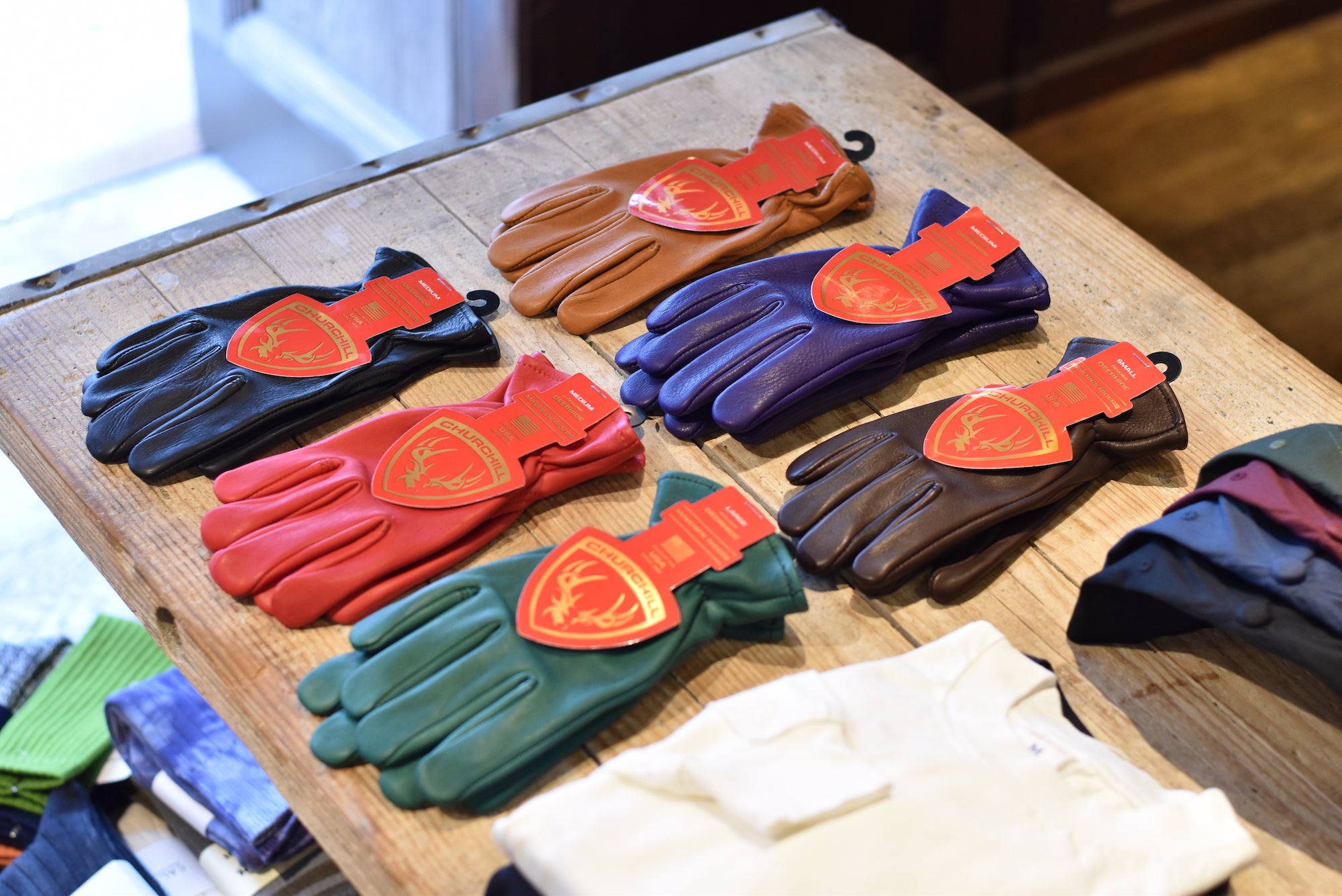 アメリカ製ディアスキンレザーグローブ【CHURCHILL】入荷しました