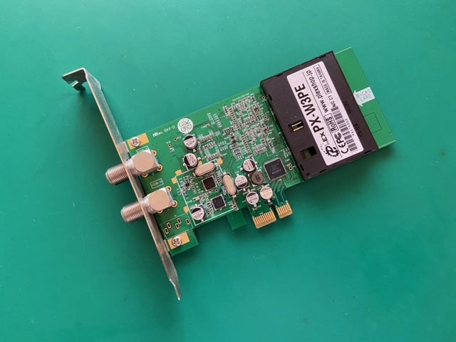 神田装備で買ったジャンク拡張ボード PLEX PX-W3PE PCIe 4ch TV