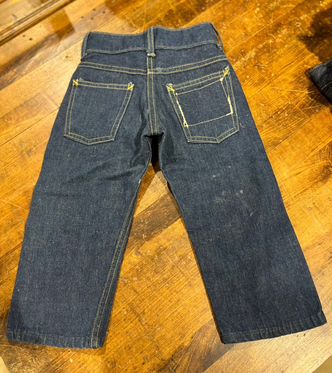 UFO リベット – JELADO