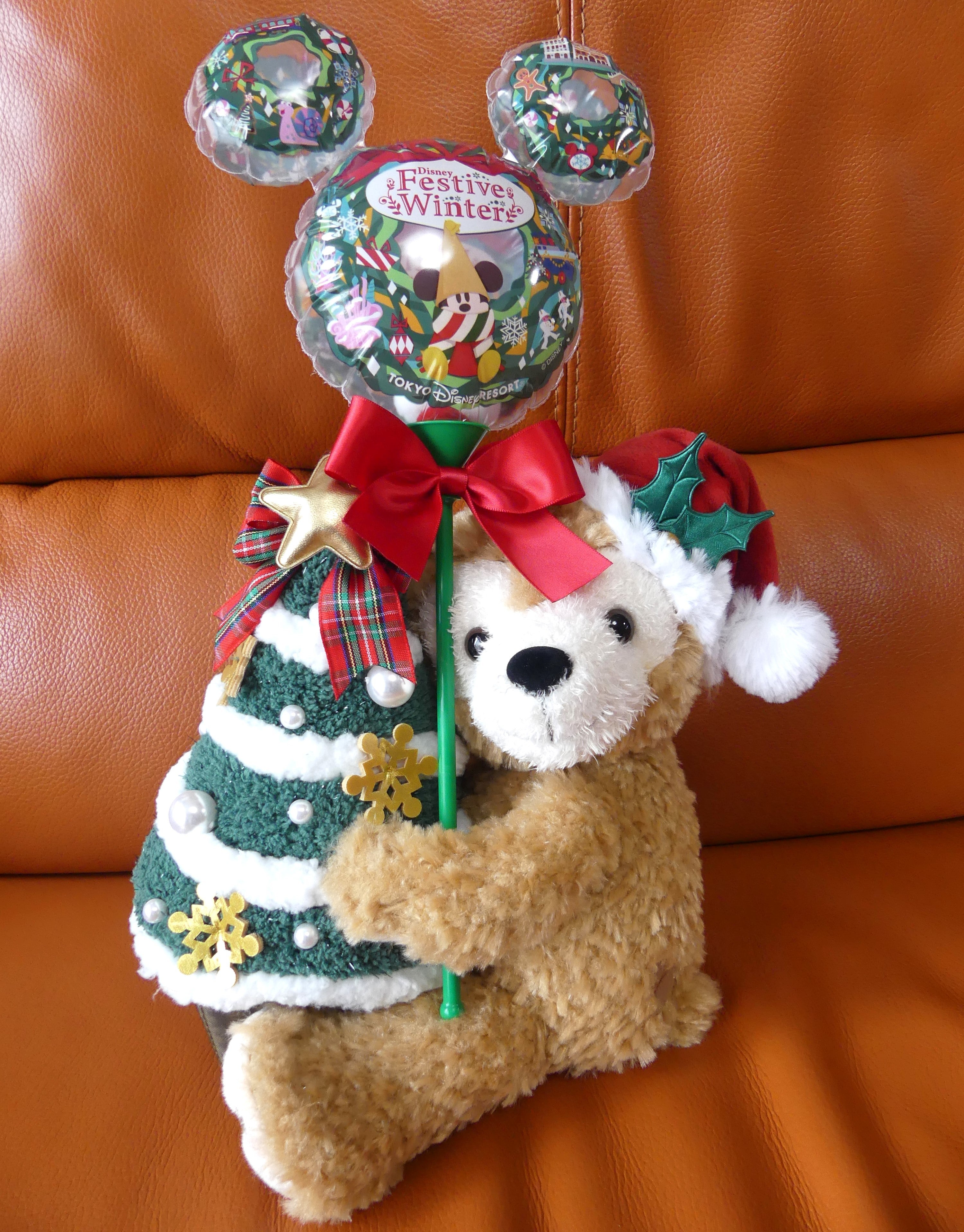 ﾀﾞｯﾌｨｰ&ﾌﾚﾝｽﾞのｳｨﾝﾀｰ・ﾄｩｲﾝｸﾘﾝｸﾞ・ﾀｳﾝ☆クリスマスツリー♪ | Disney