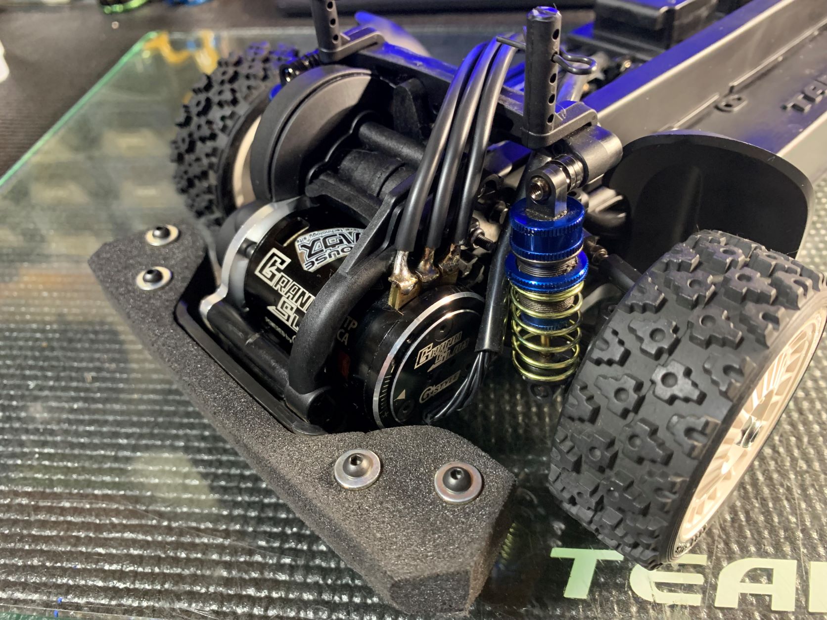 タミヤ XV-01 ⑦(そしてモーター@本カツヲ仕様w) | 新・裏こんぺハウス