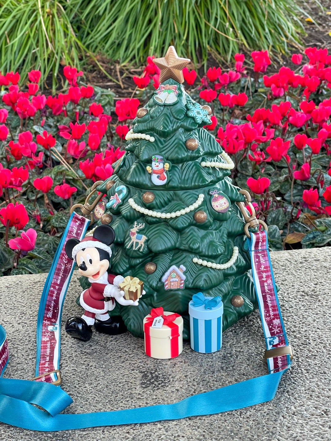 大人気のTDRクリスマスツリーポップコーンバケット | Hatama Official Blog