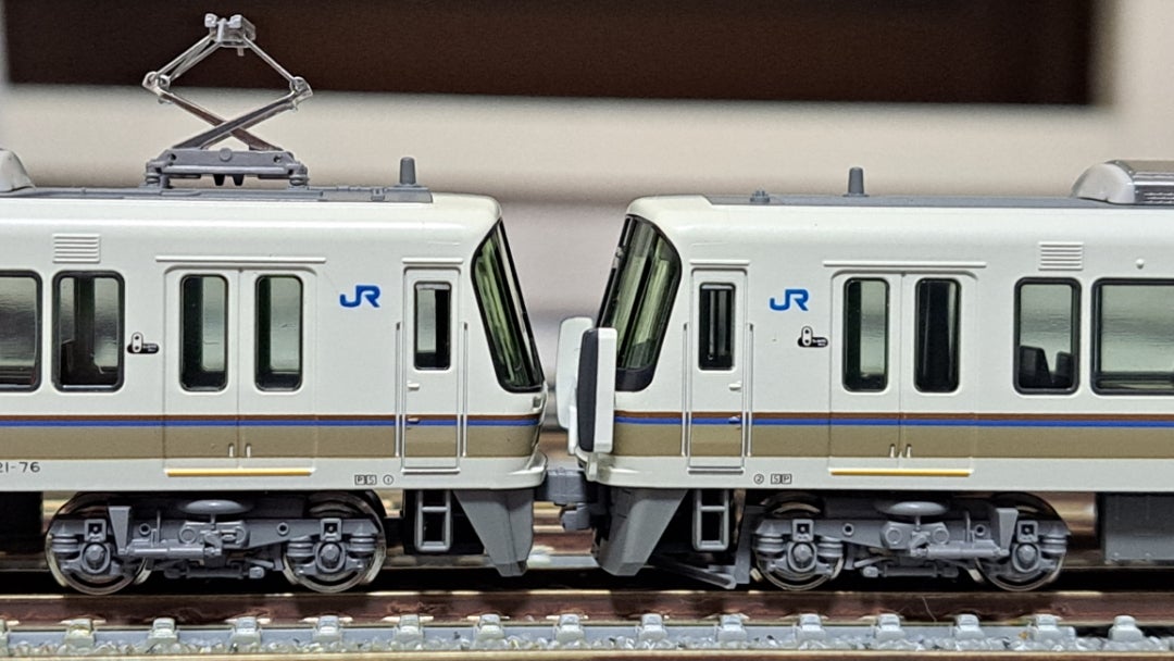 816. KATO 221系嵯峨野線(Wパンタグラフ)が入線しました | yasooの鉄道