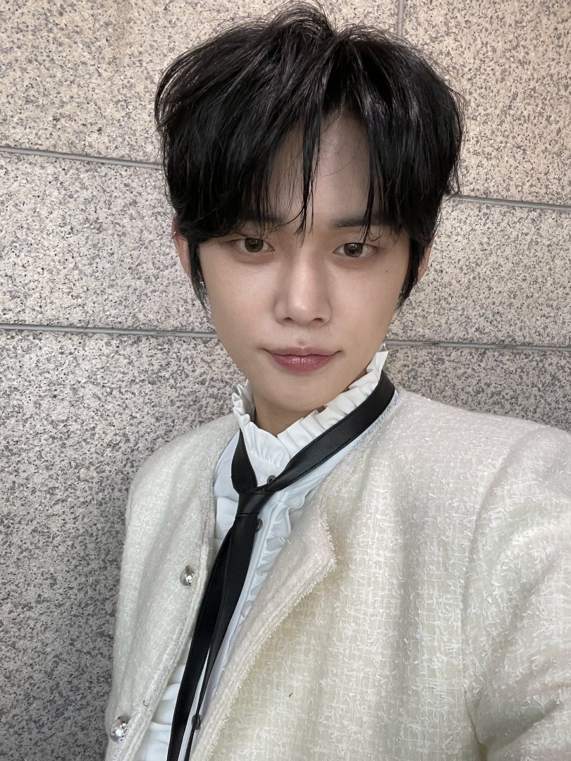 ヨンジュン人気歌謡MC(12/11)とGQ撮影ビハインド♡ | TXT☆TOMORROW X