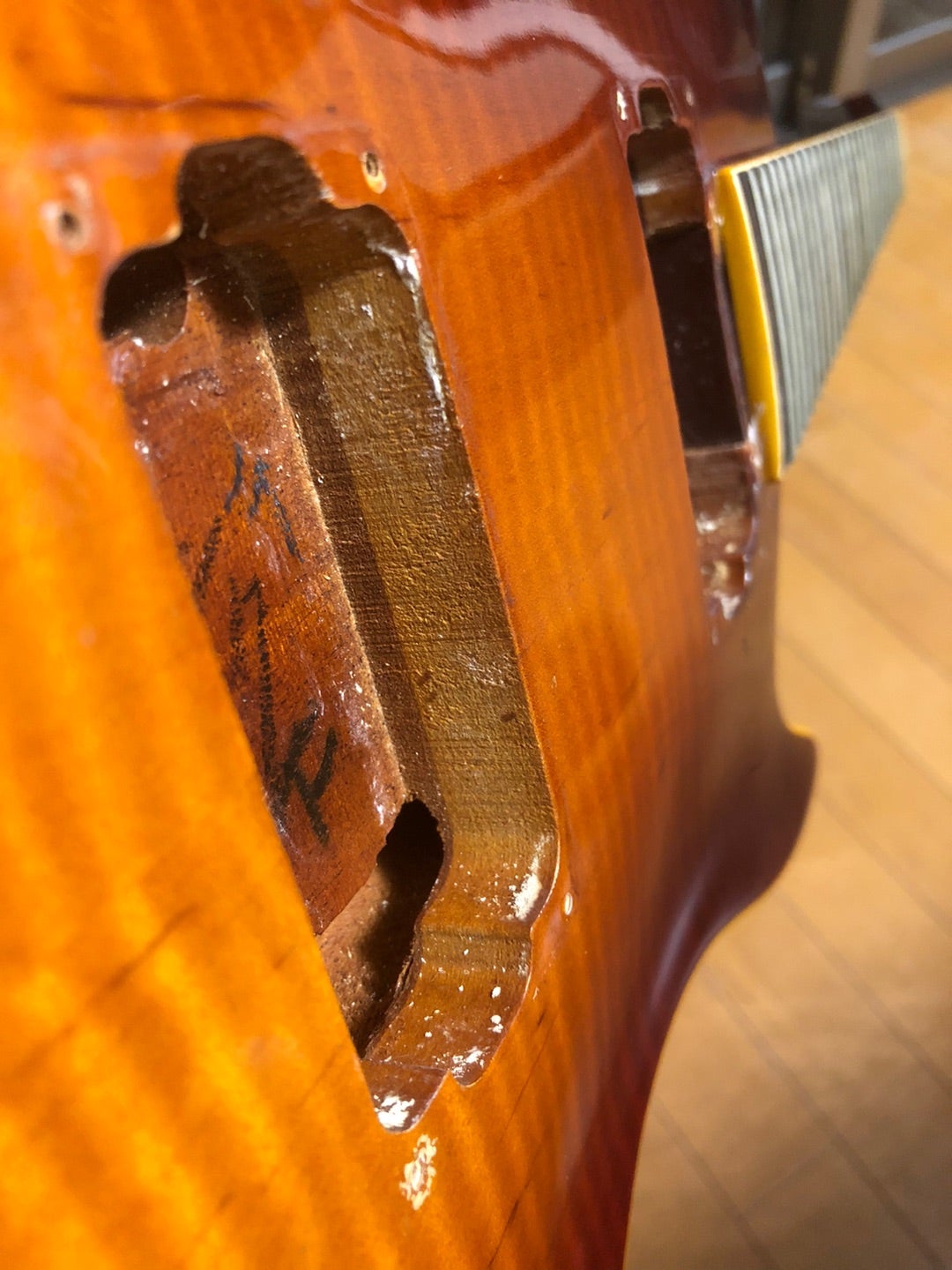 Grecoの方程式 謎のレスポールの正体 | 興味のない人にはどうでも良い