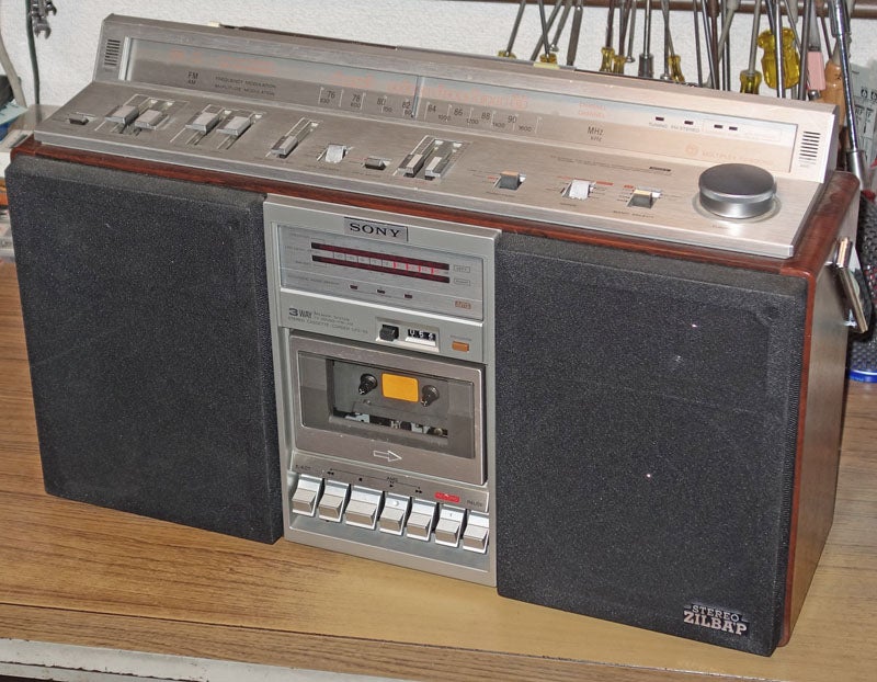 ソニーのラジカセ CFS-V8 | じんけいの修理日記