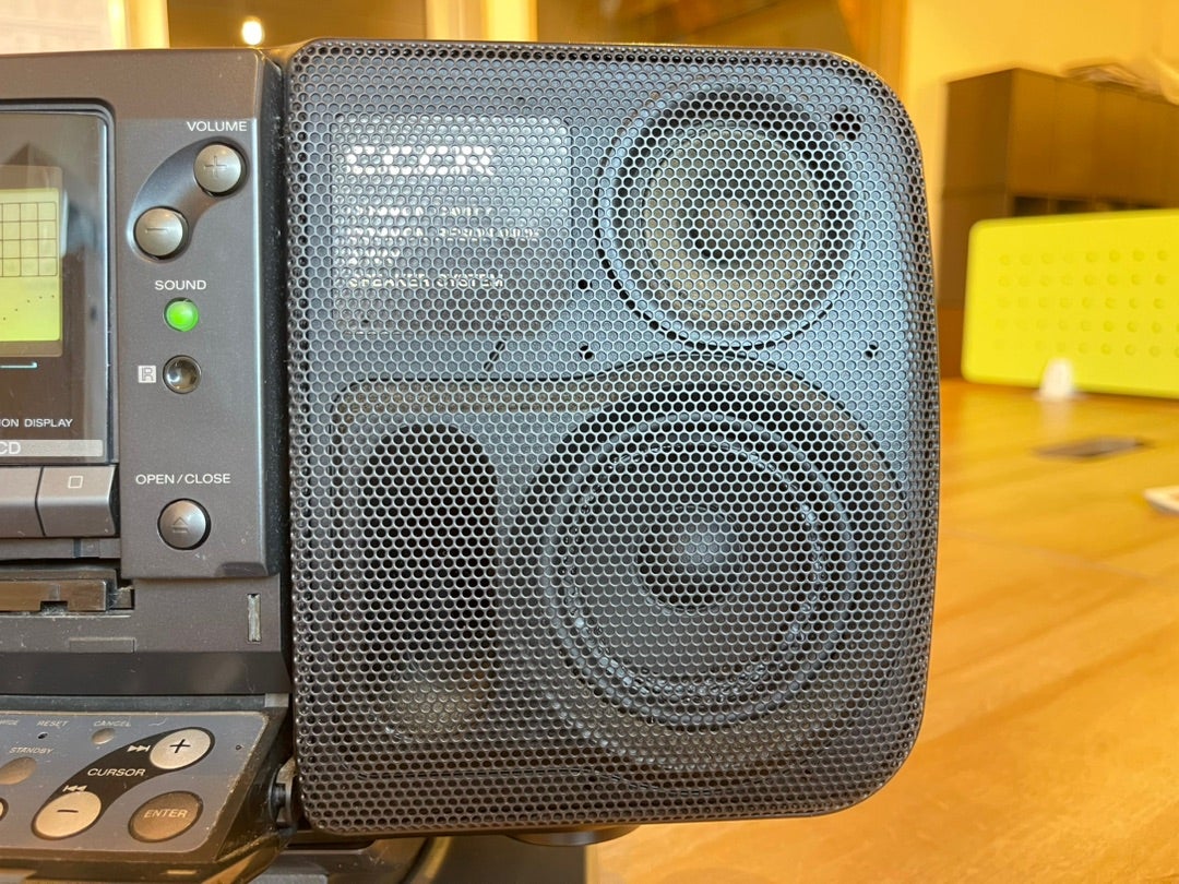 バブルラジカセ ソニーソナホーク ZS-6 | クラフトスクエア自動車整備実積