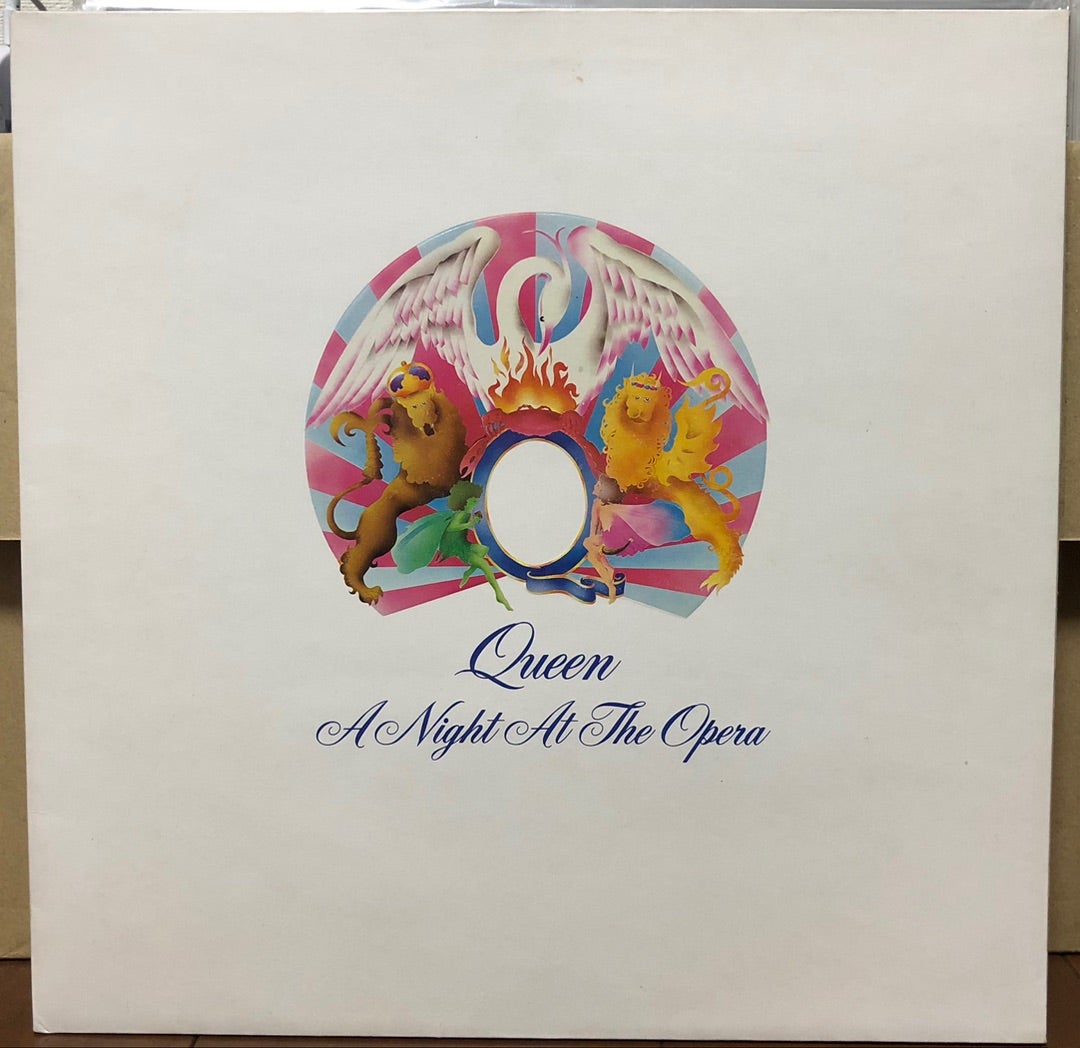 A Night At The Opera” | 猫のブログ