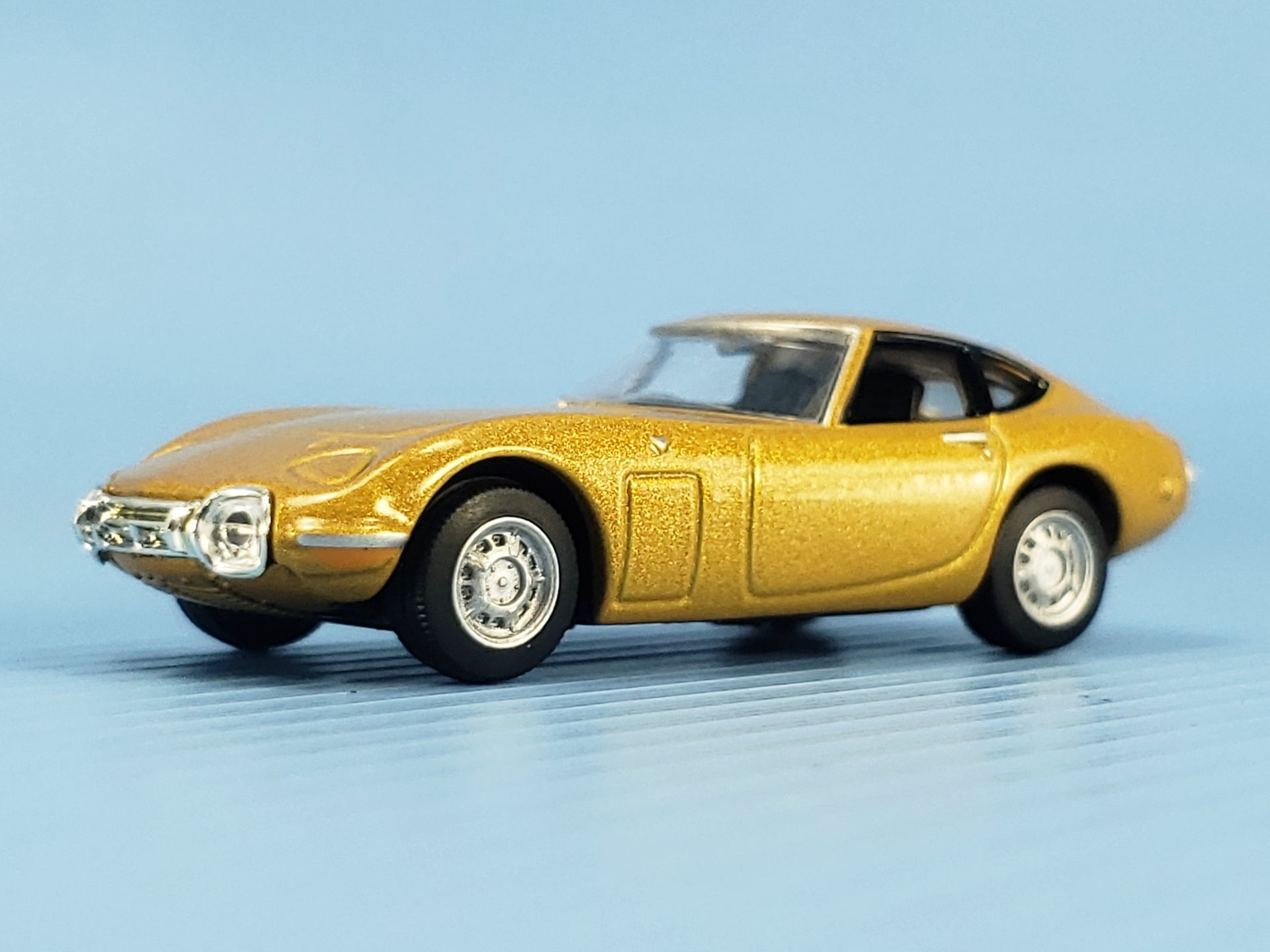 トヨタ 2000GT（メタリックゴールド） | ミニカーときどきミニカー