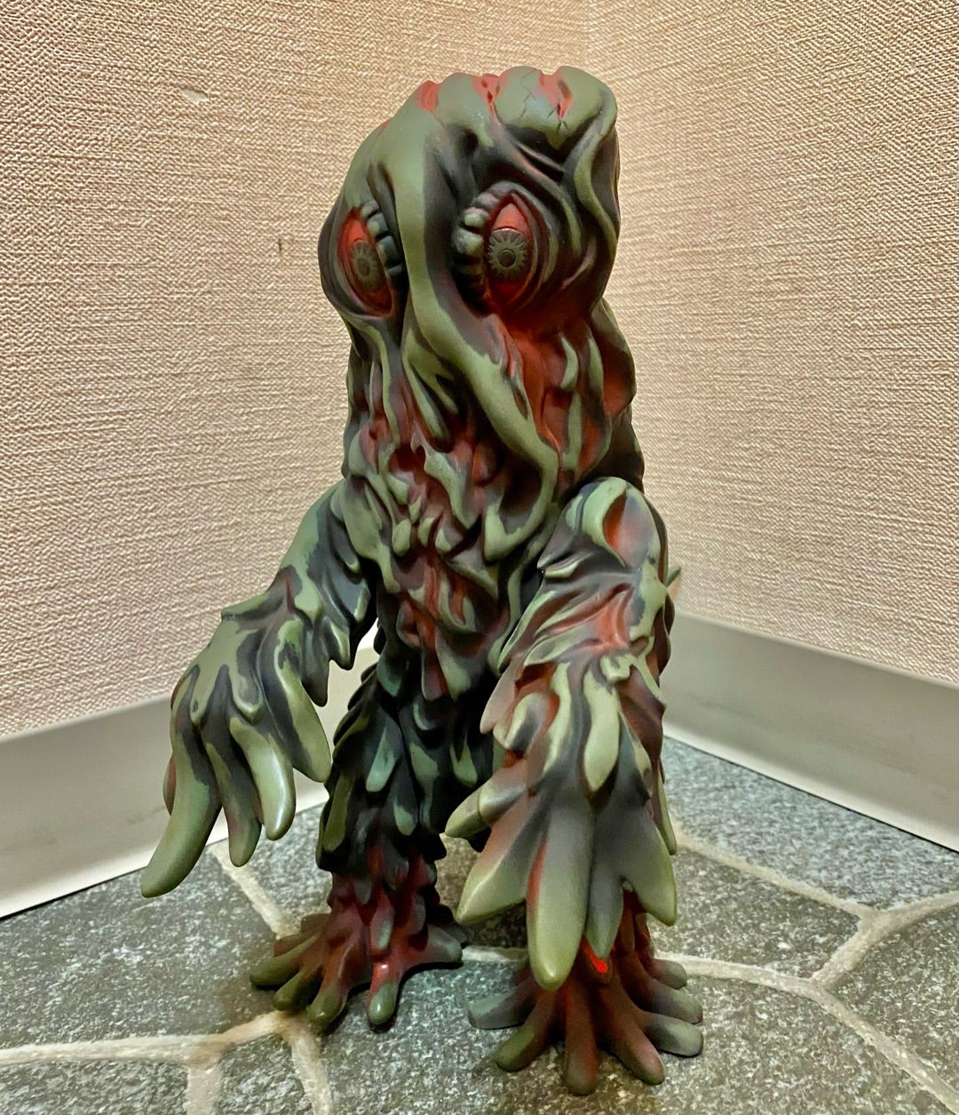 しあわせな悪夢のようなPainted by吉坂隆 Dark Green ver. マルサン