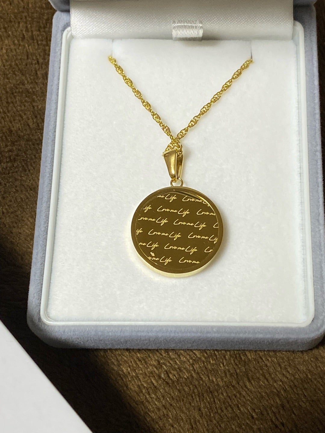 電磁波カットネックレス「mamorare」” | 札幌市北区隠れ家サロン