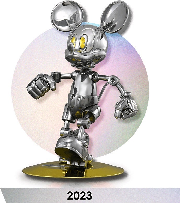 タカラトミーから発売される「フューチャーミッキー」フィギュアが