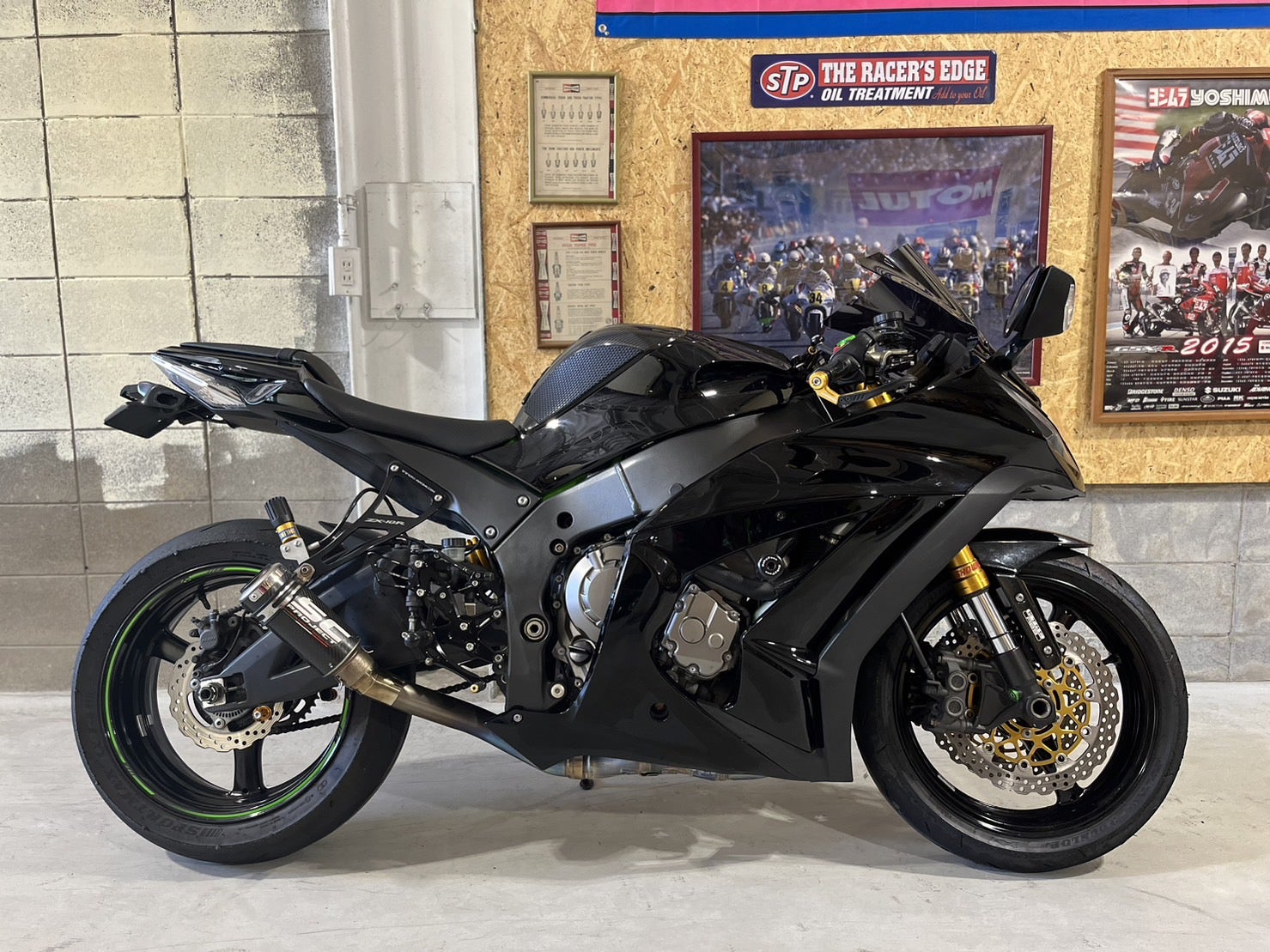 ☆スマートECオーリンズリヤショック付きZX-10R入荷です