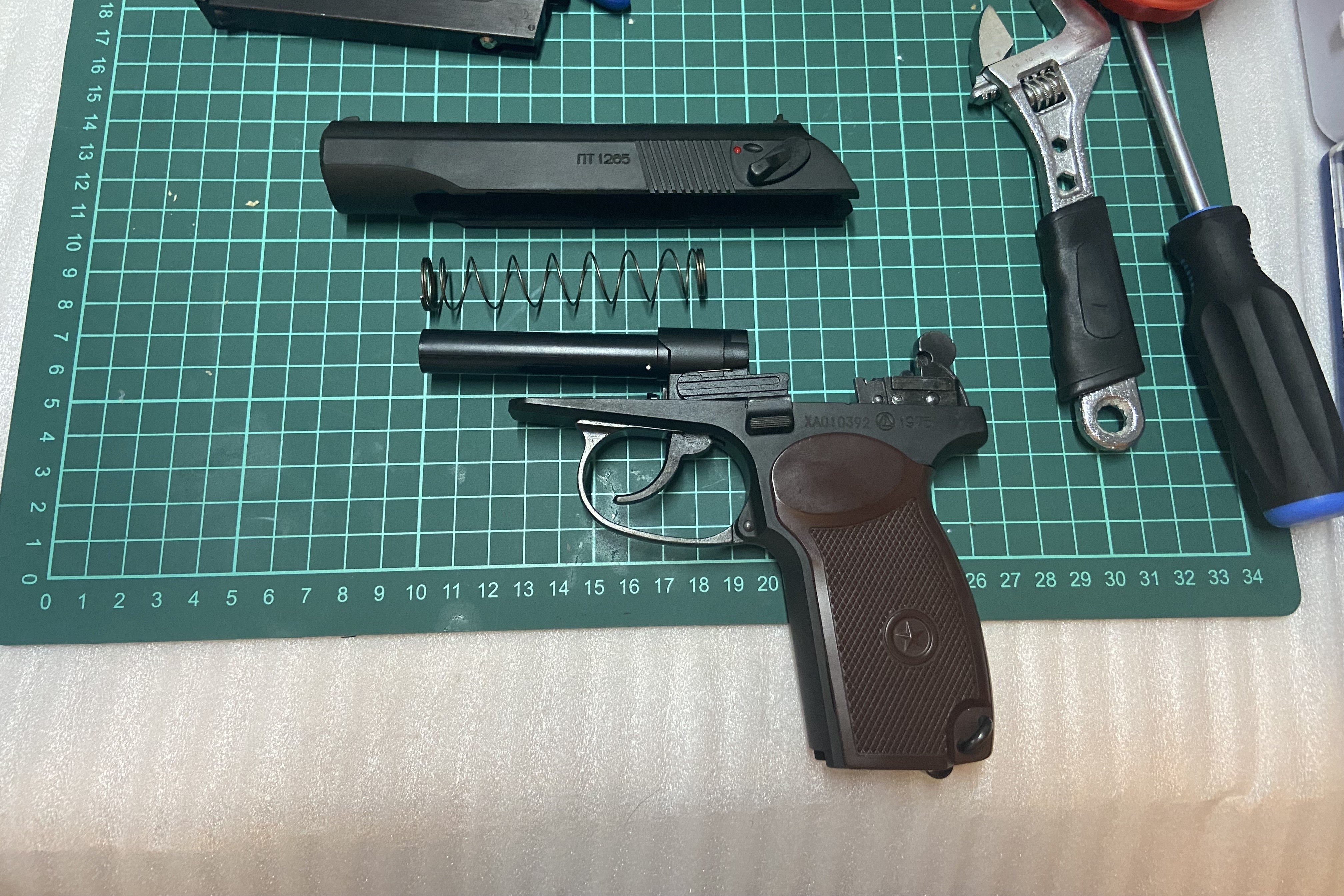 KSC製 マカロフ (分解・修理) その1 | Naoのブログ