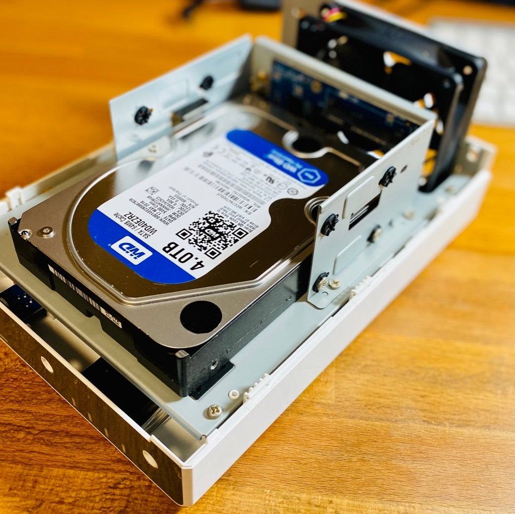 Synology NAS HDD交換手順 | でーぶろぐ ～現状維持でがんばります！