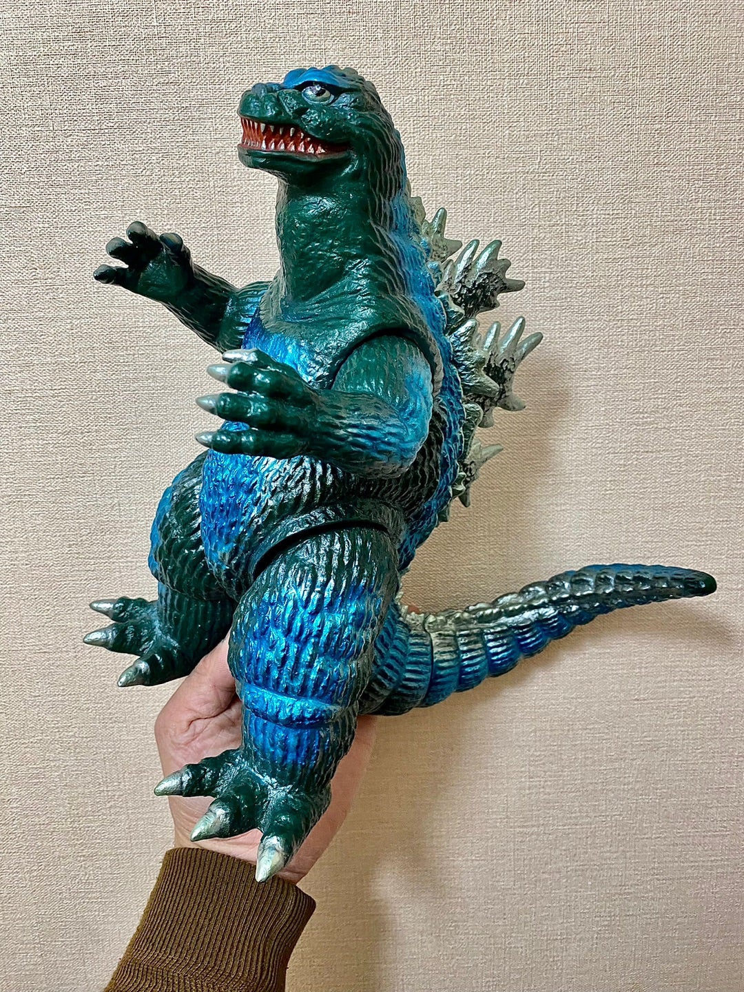 みや古染めでソフビを染める〜サルジルシ製ゴジラ1962（キンゴジ