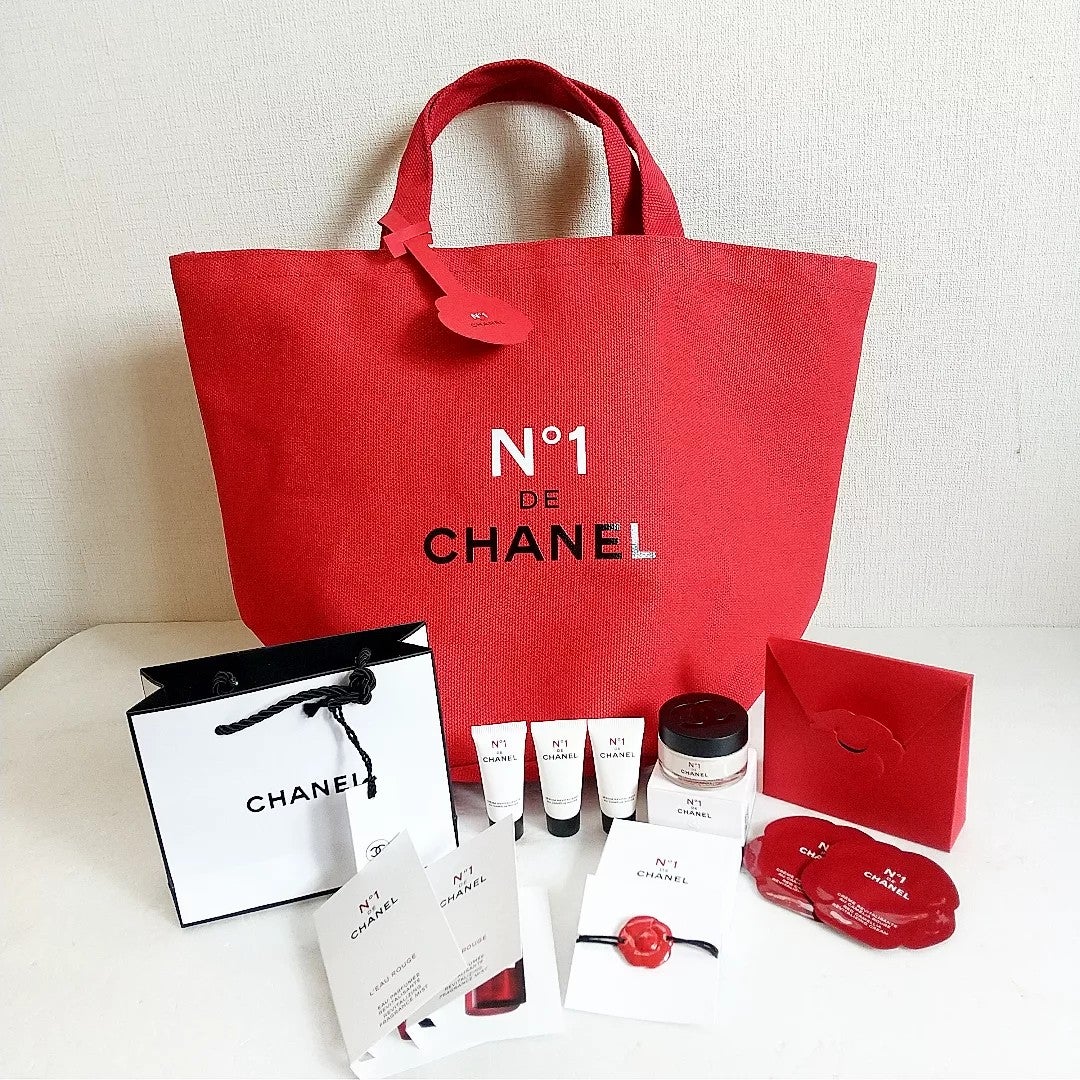 CHANELのかわいい真っ赤なトートバッグ♪】 | きつね、時々スノーマン