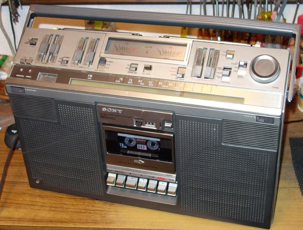 ソニーのラジカセCFS-686 | じんけいの修理日記