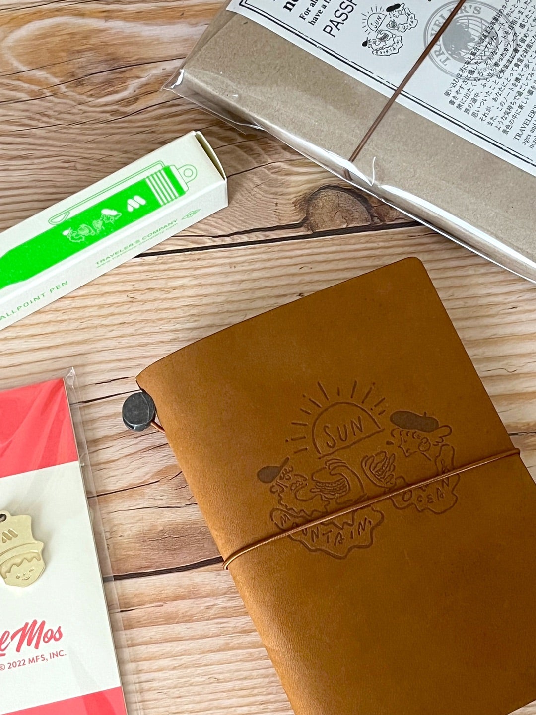 TRAVELER' S notebookモスバーガー50thアニバーサリーセット 【公式通販】