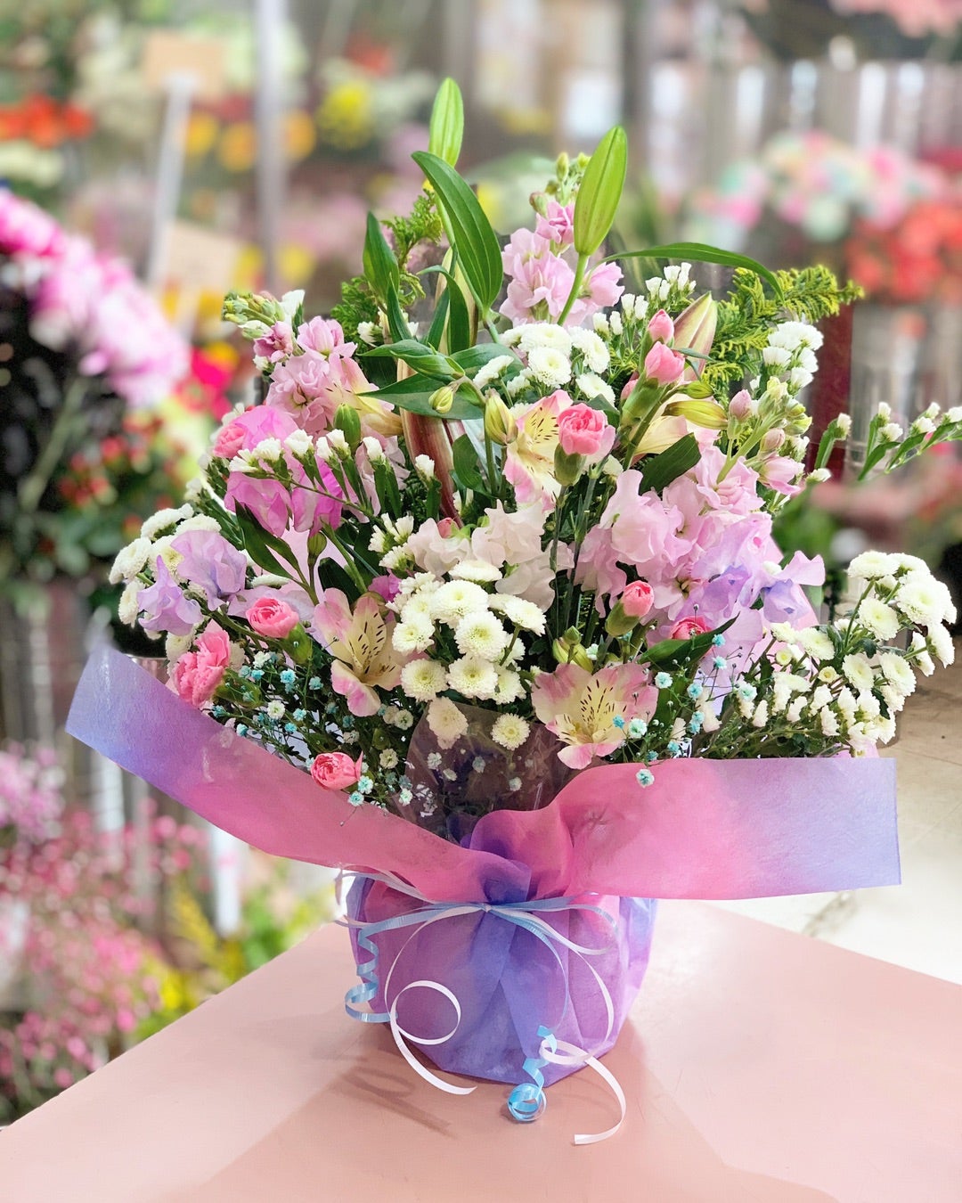 ピンク多めの枕花アレンジメントをお届けさせて頂きましたﾟ