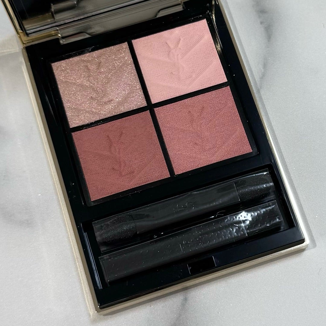 イヴサンローラン クチュールクラッチミニ 600を試しました