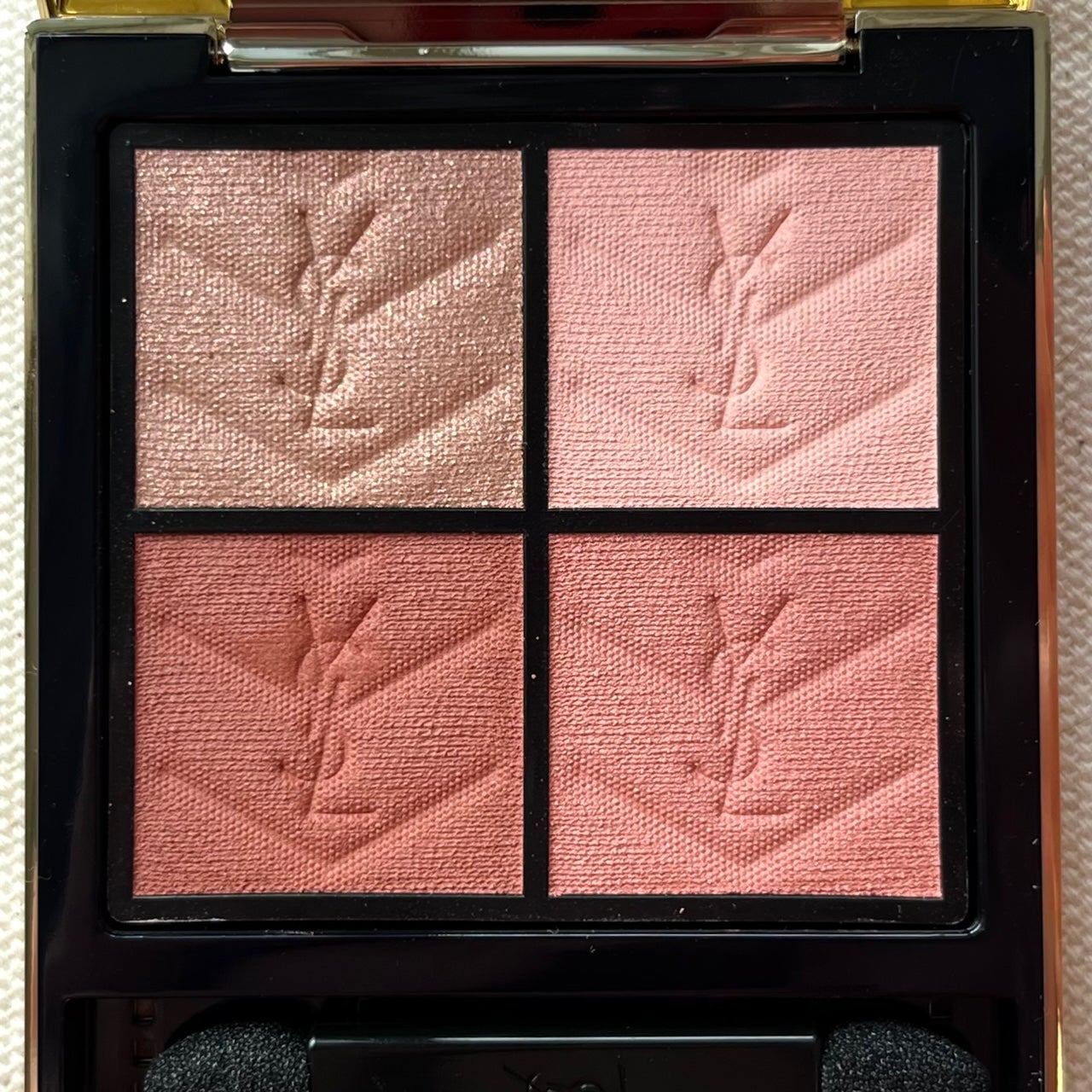 大人可愛いクチュール ミニ クラッチの新色！スポンティーニリリー