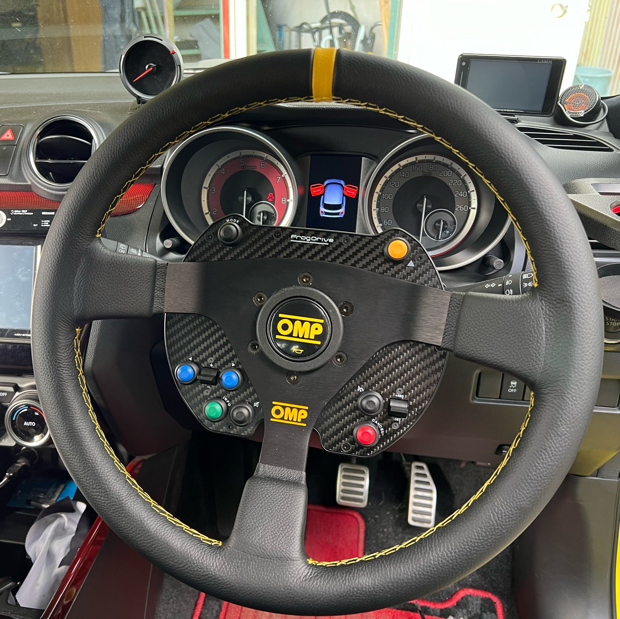 スイフトスポーツ(ZC33S)用ステアリングスイッチケース取り付け