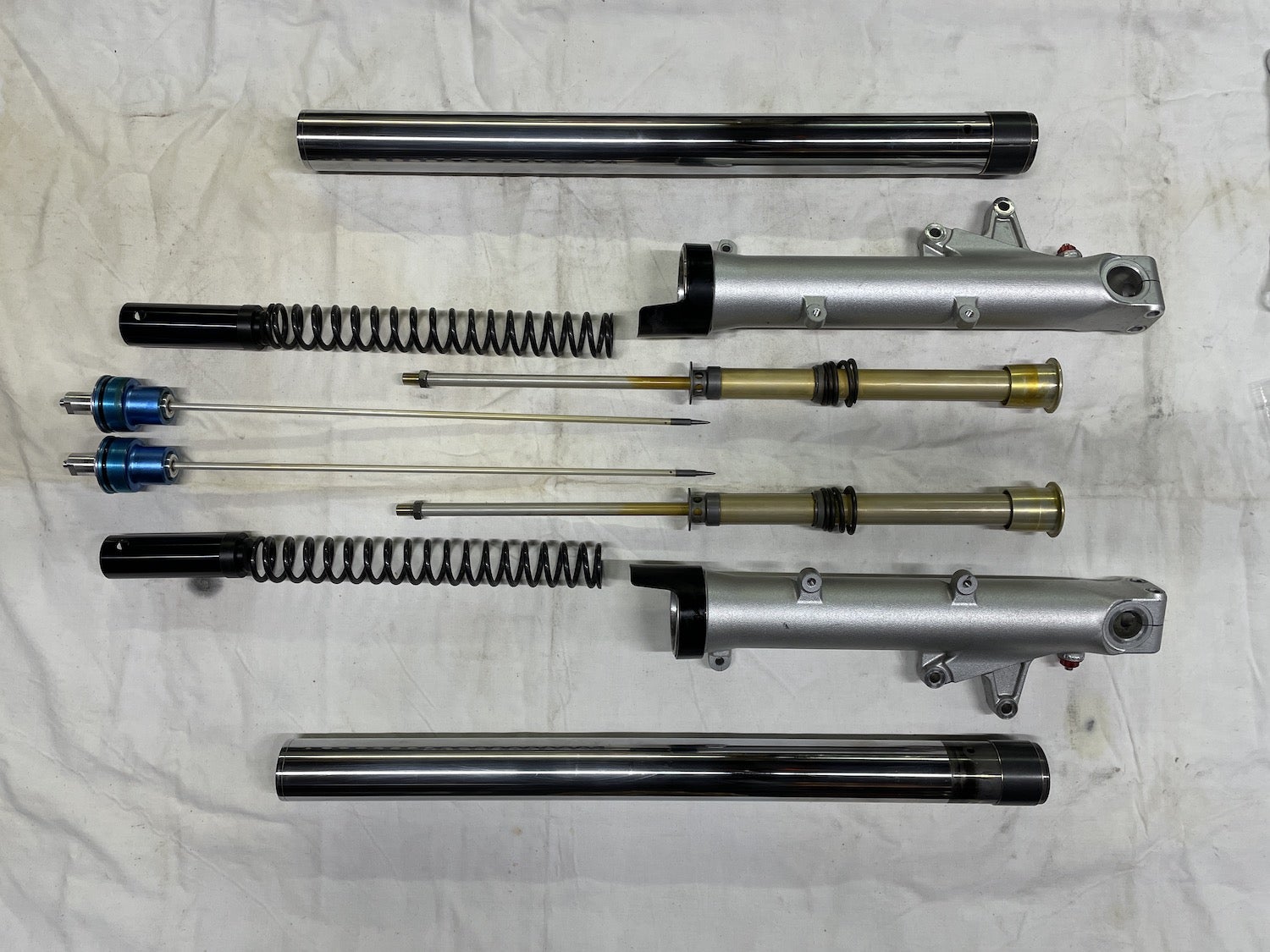 先週の作業】ホンダ CBR600RR 03-04 フロントフォーク バルビング