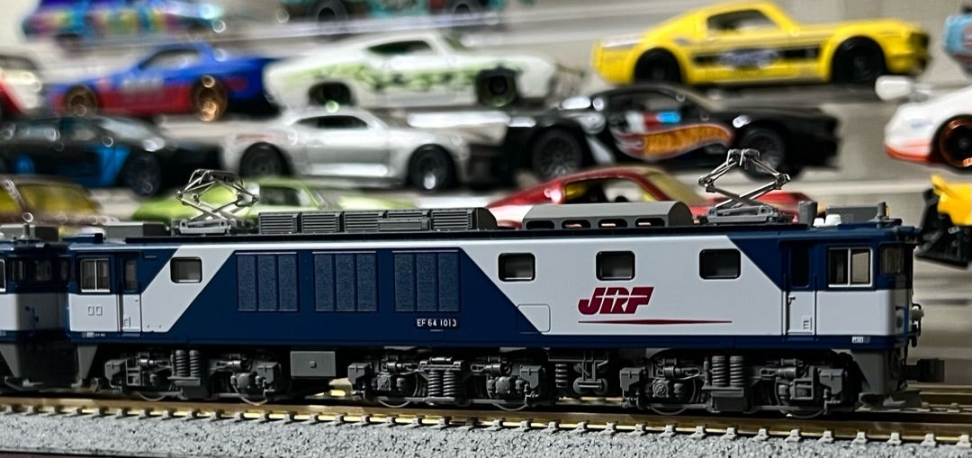 KATO 3024-2“EF64-1000 JR貨物新更新色”入線。〜その2〜 | Swallowtail