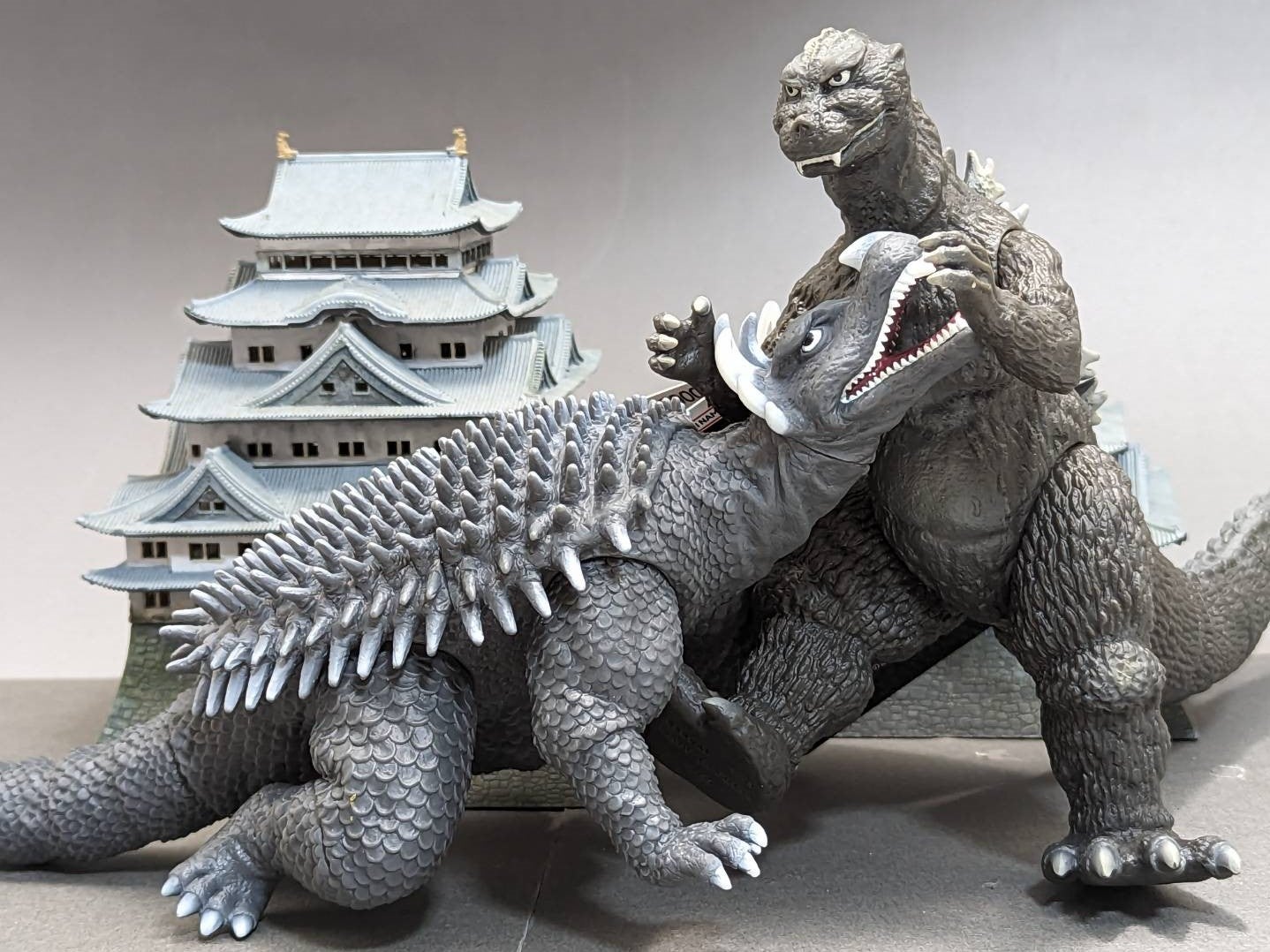 ムービーモンスターシリーズ 新作ソフビ大検証 逆ゴジ ＆ アンギラス