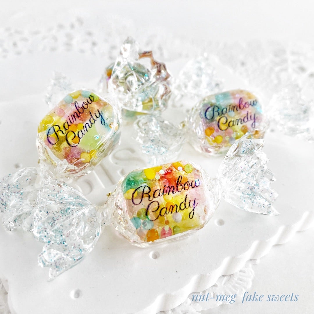 11月23日21時に青空キャンディ、虹キャンディのブローチを発売予定です