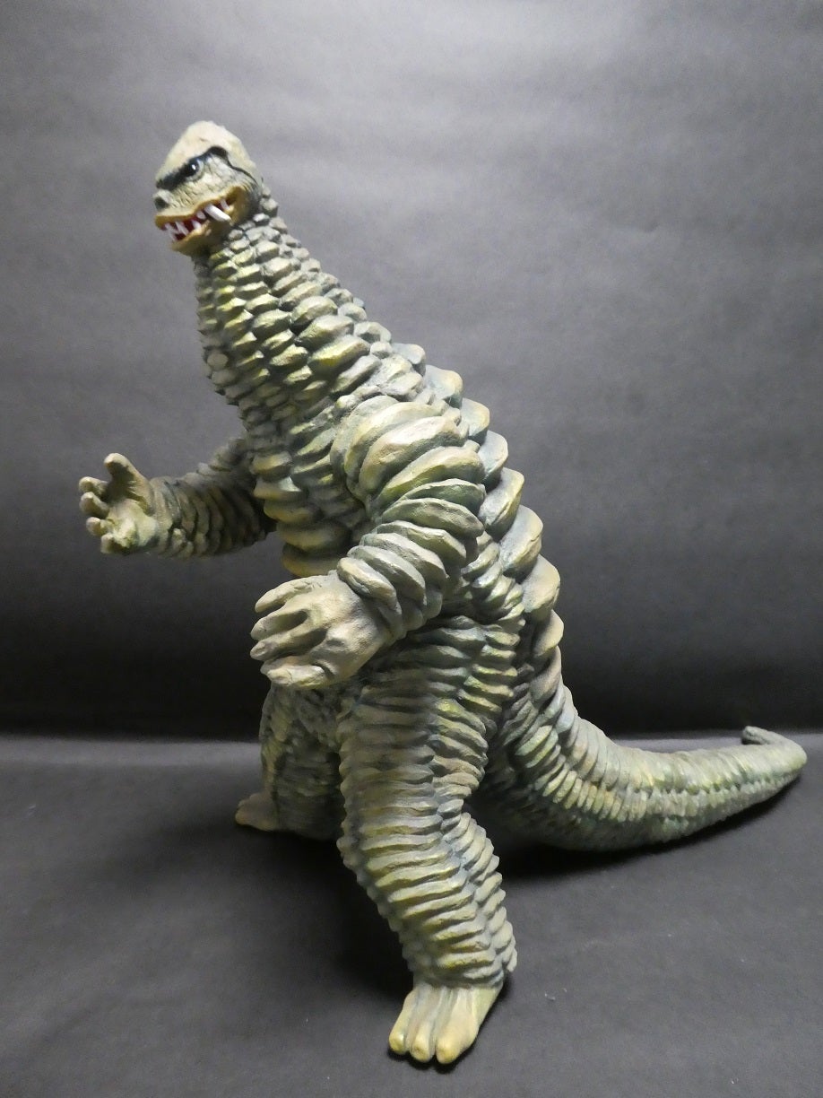 メルカリ出品「ビリケン商会 レッドキング 塗装済み完成品」 | tai