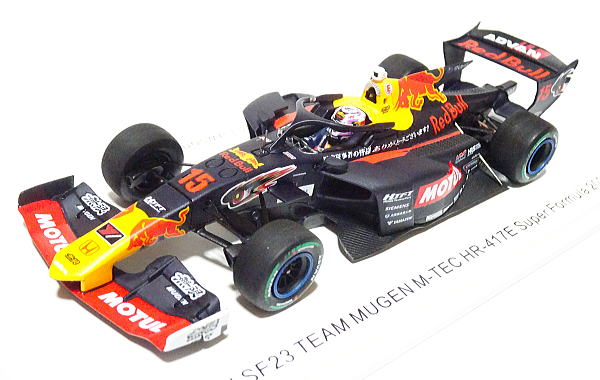 リアム・ローソン選手のSF23 無限 スパーク43/1ミニカー | CLUB24