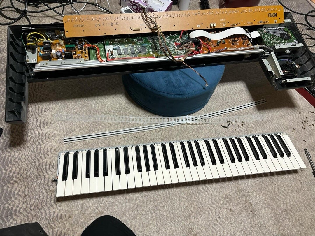 古いKORGのシンセX3の鍵盤修理！ | ギタリストKatzのド底辺ブログ