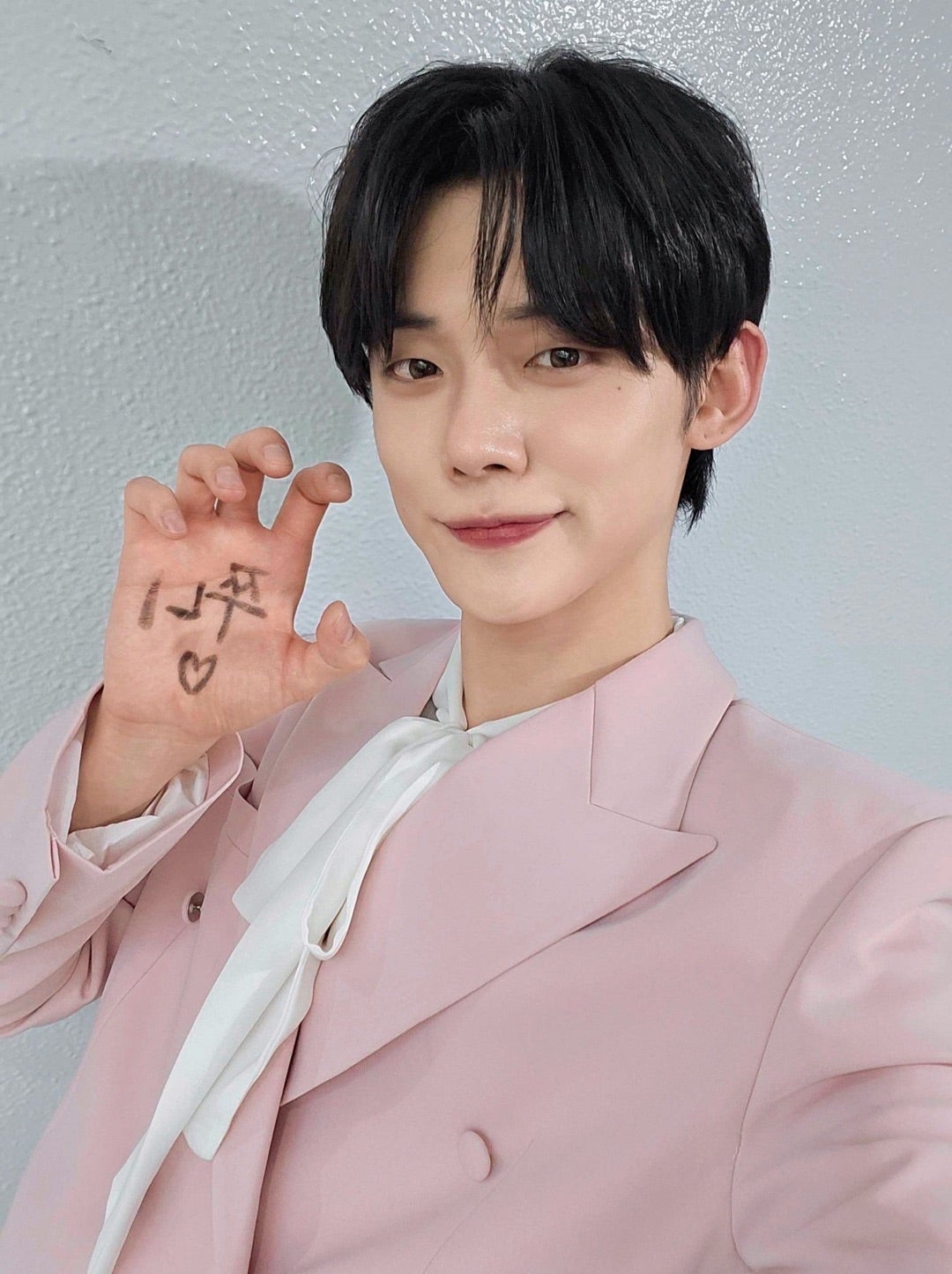 TXT 人気歌謡 サノク ヨンジュン トゥバ MC 公開収録 トレカ ③ TXT