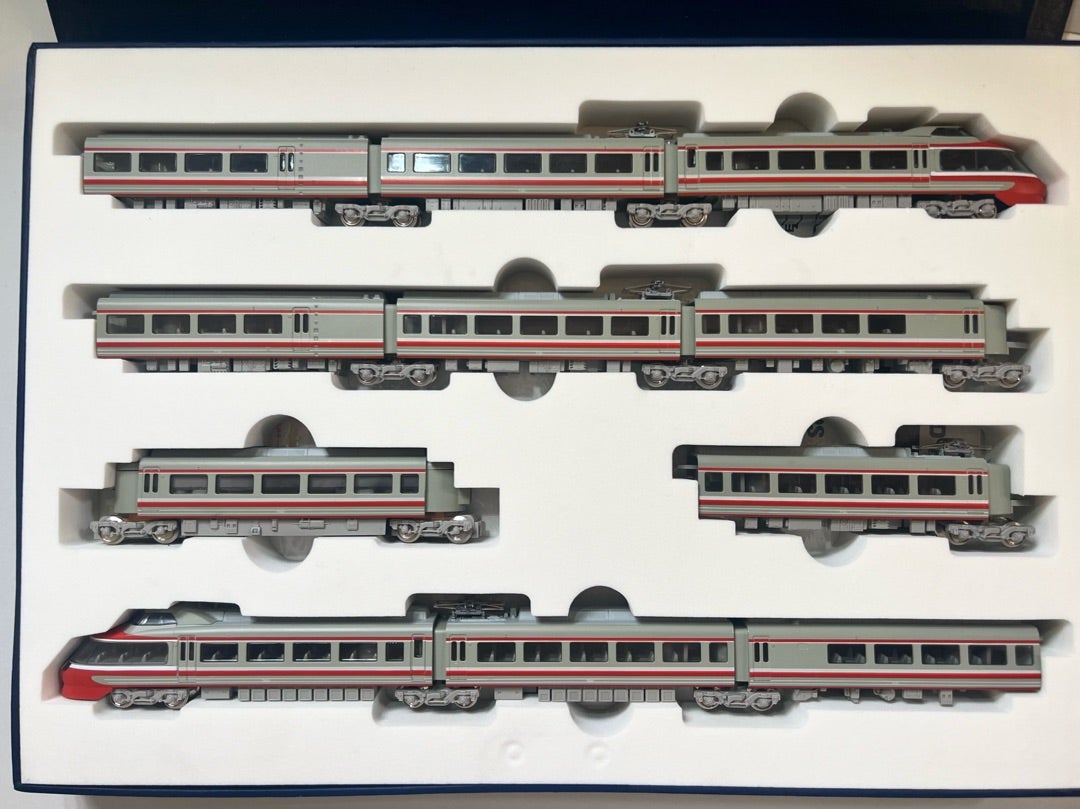 TOMIX 92009“小田急 7000形 LSE ロマンスカー”入線。〜その1
