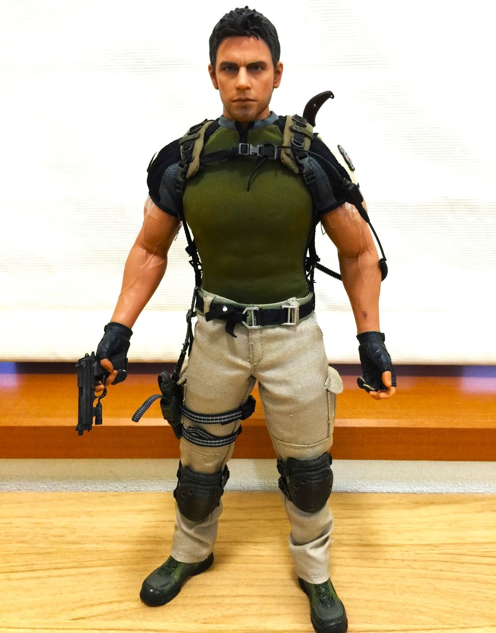 クリス・レッドフィールド バイオハザード ホットトイズ | てんひゃん