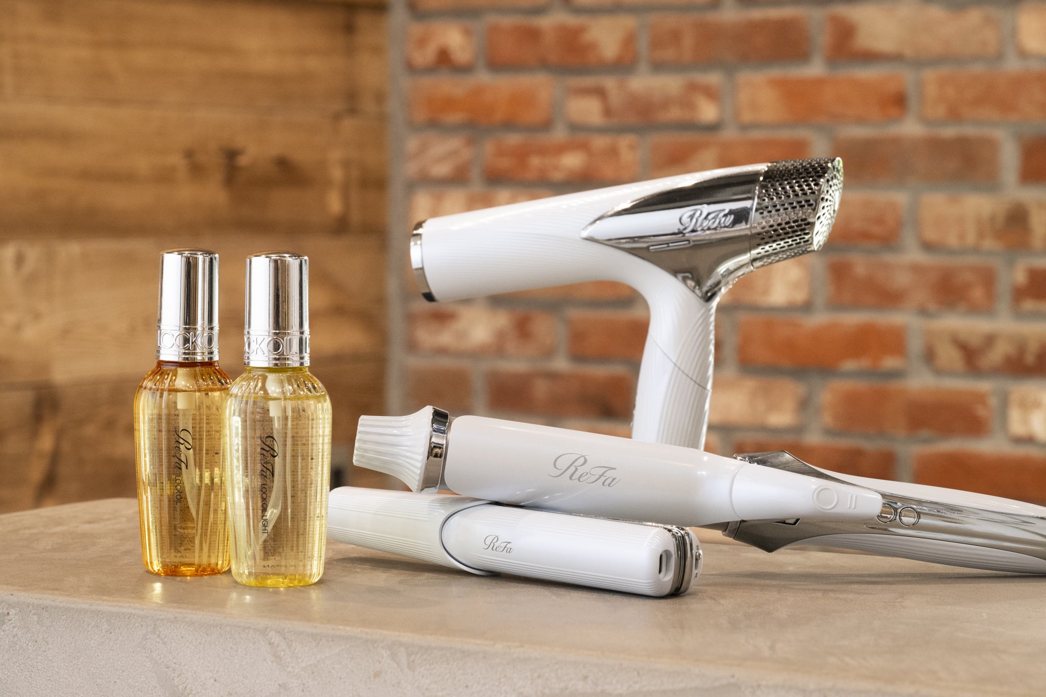 即購入可】※ジャンク品※リファ ドライヤー RN-AN-02 即購入可