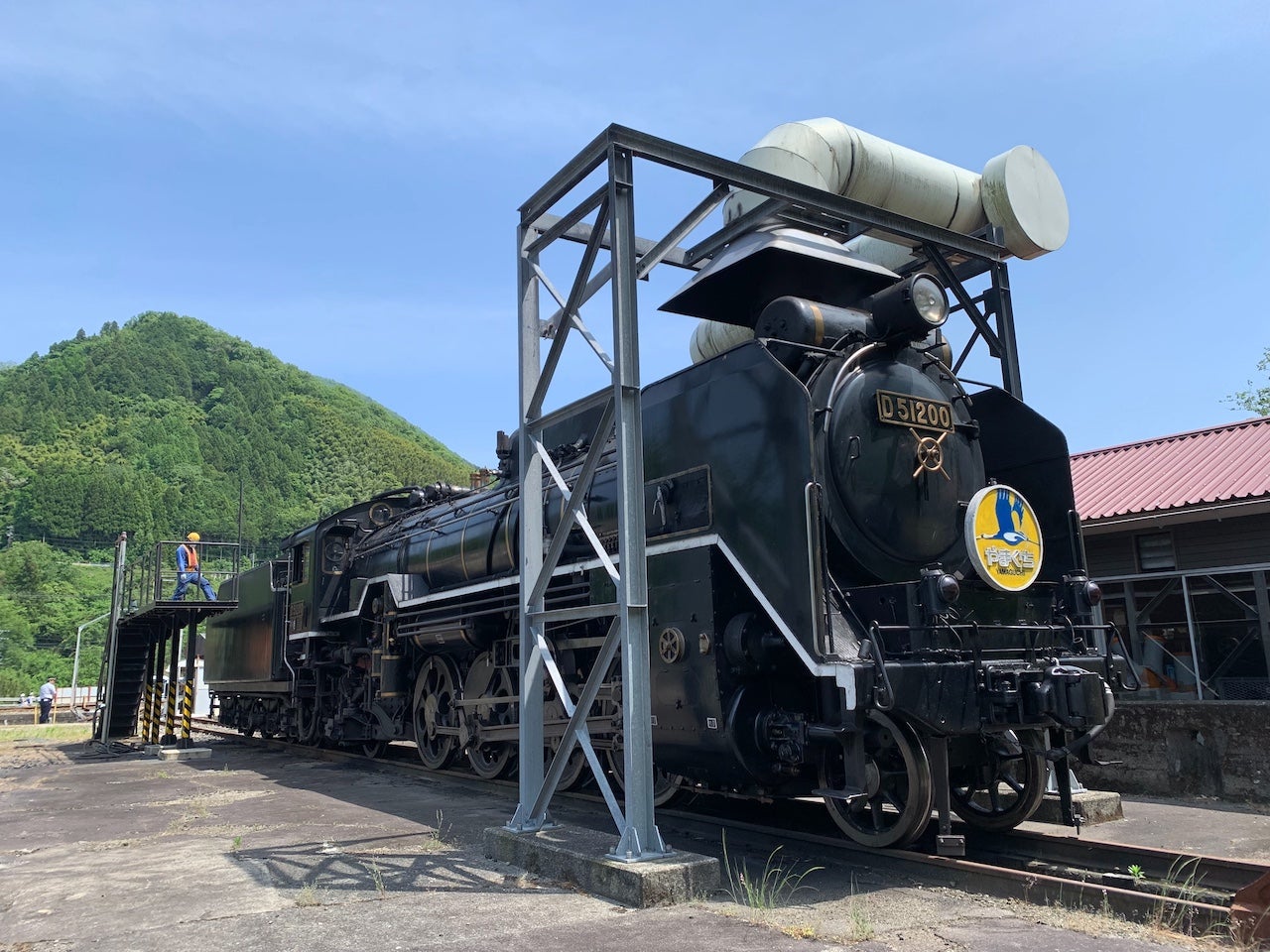 SLやまぐち号 終点津和野駅の転車台作業を見学 | れきてつ