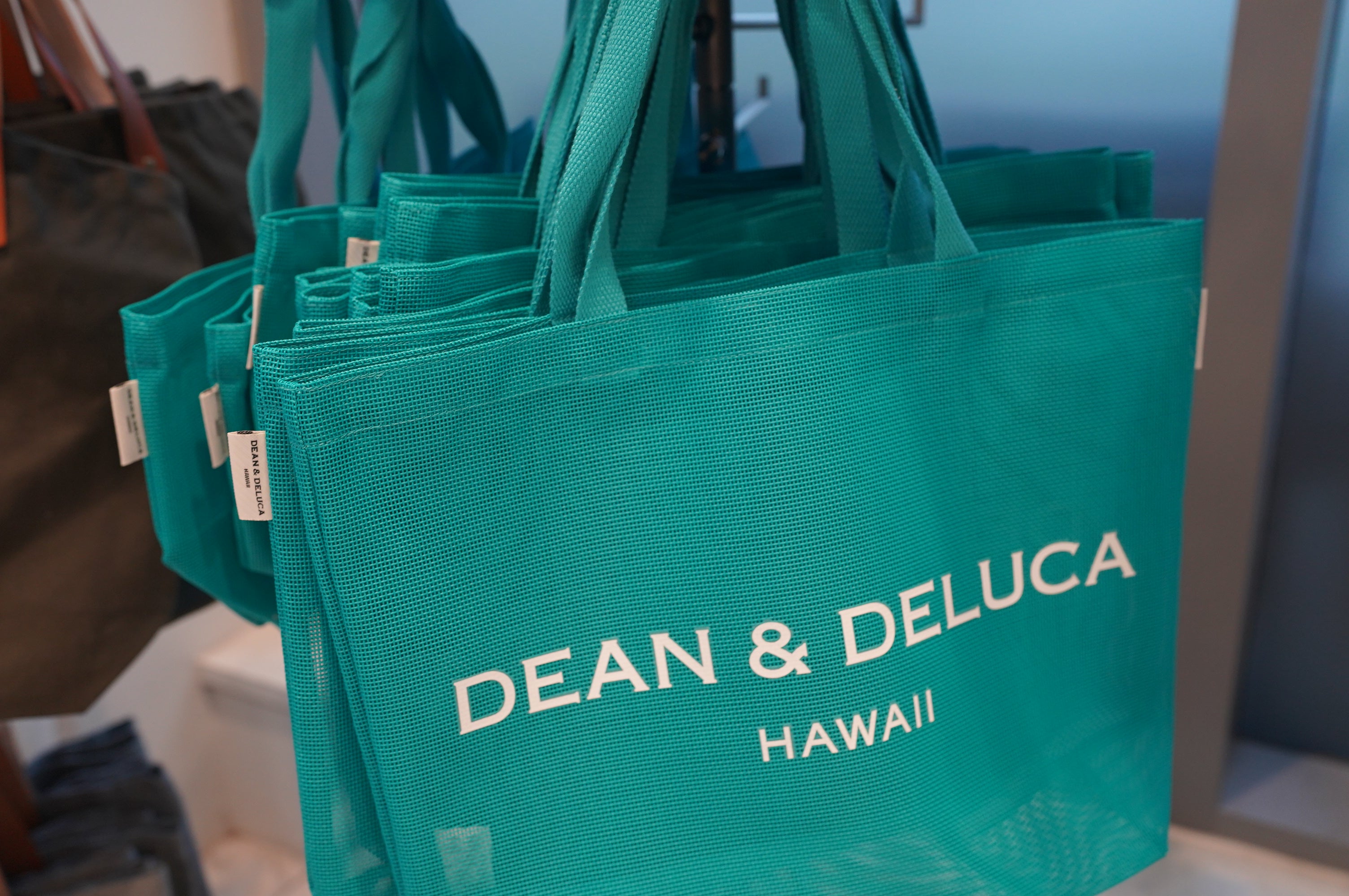 ハワイ2024ディーンアンドデルーカ1か所しか買えないハワイ限定の新作