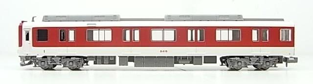 マイクロエース 近鉄8400系3両編成が入線 | 緩行線