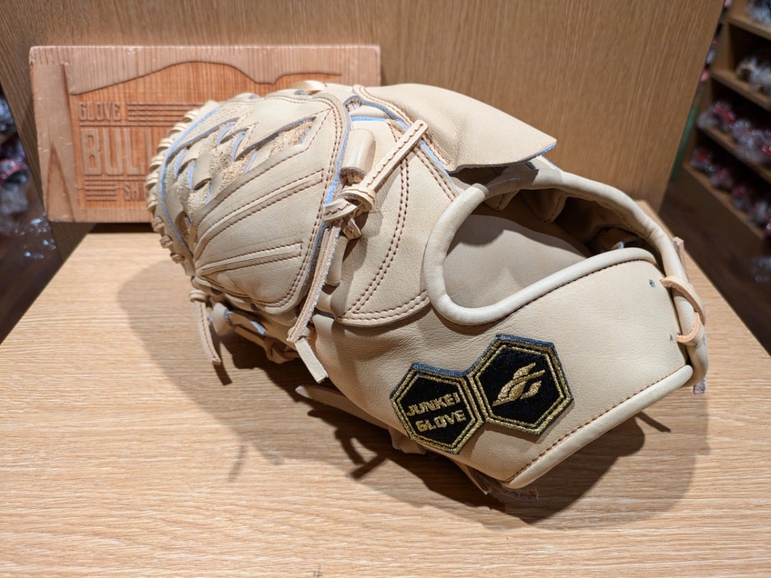 ジュンケイグラブ】定番［投手用グラブ］を学生さん、社会人のお客様に