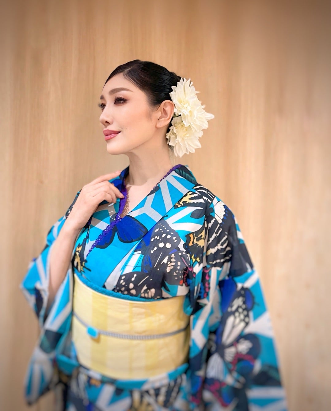 今年初の浴衣！大人カラフルな蝶と花 | AHN MIKA オフィシャルブログ