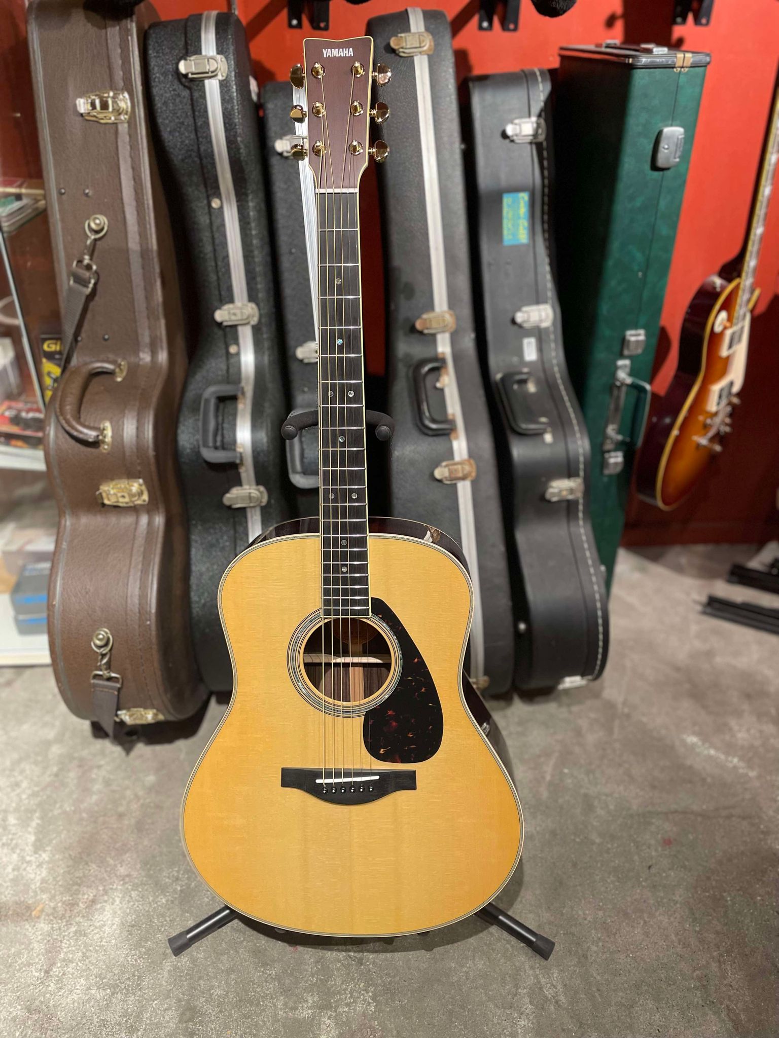 ヤマハのオール単板アコギ YAMAHA LL16 ARE | コスモ楽器 オフィシャル