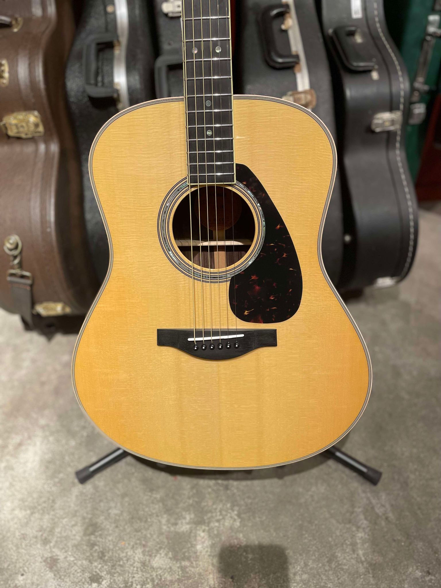 ヤマハのオール単板アコギ YAMAHA LL16 ARE | コスモ楽器 オフィシャル