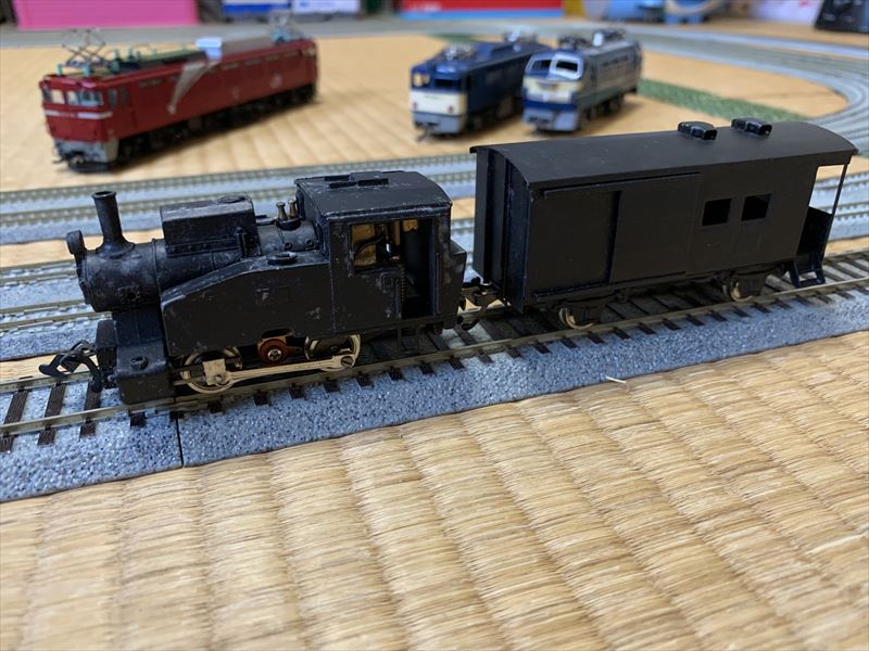 祝？ エンドウ 2軸貨車 をさらに入手！ & 牽引機関車を考える