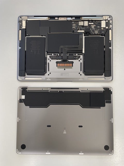 純正MacBook Air(M1,2020)バッテリー交換 | Apple純正部品修理のアイ