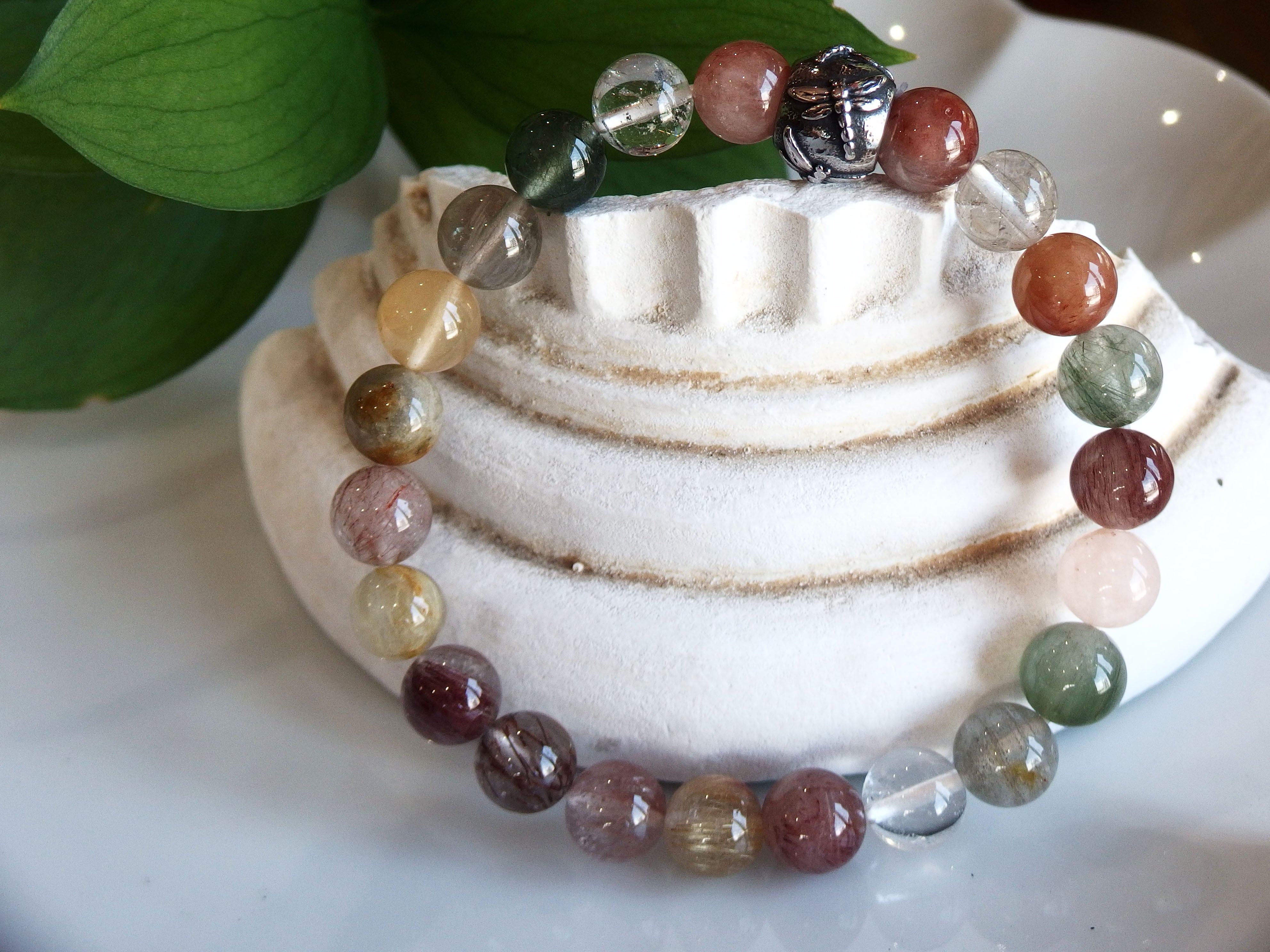 芳醇な秋の香りがしそうなミックスルチルクォーツ | Gems〜ジェムズ〜