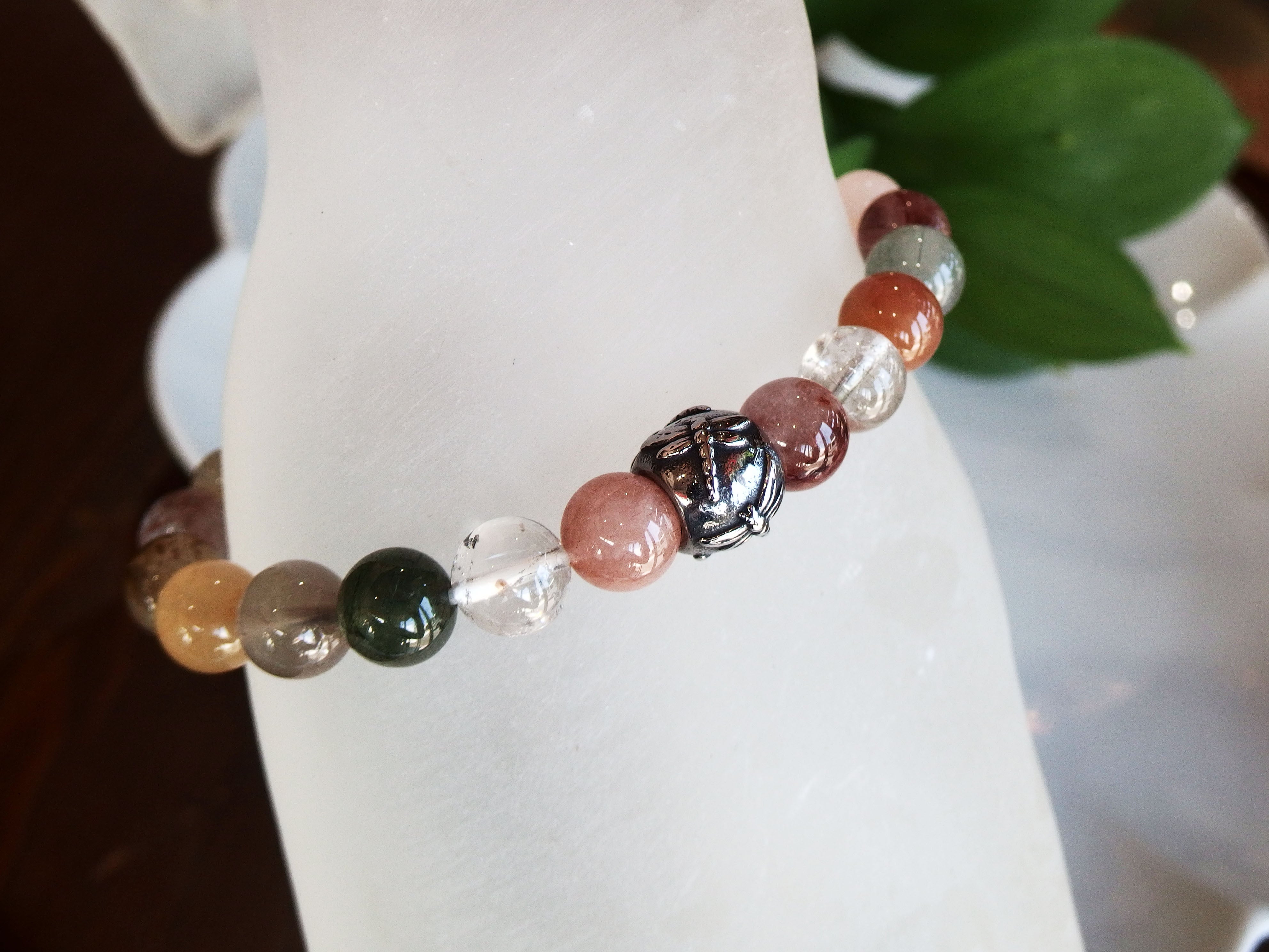 芳醇な秋の香りがしそうなミックスルチルクォーツ | Gems〜ジェムズ〜